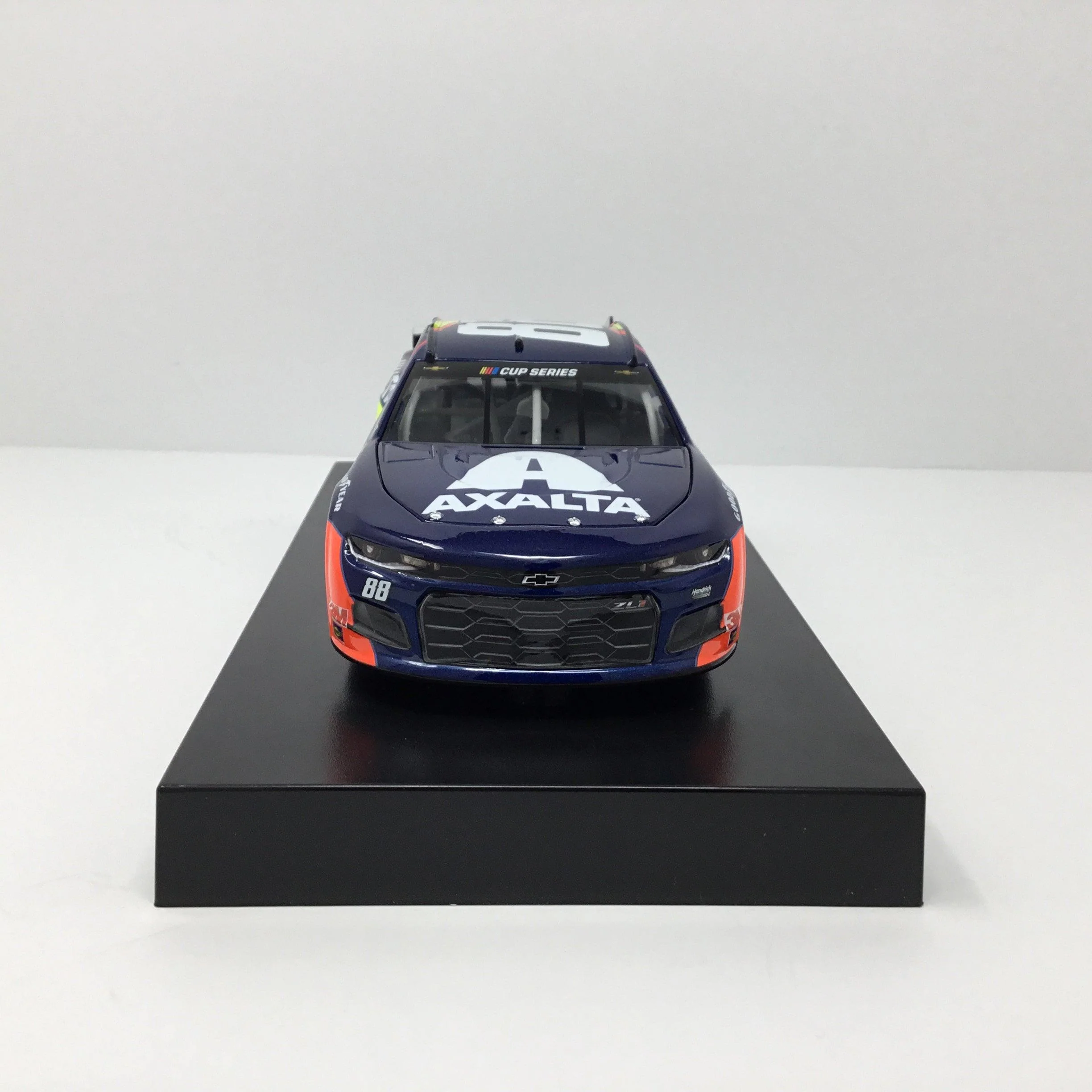 Alex Bowman 2020 Axalta 1:24 Diecast - Image 3