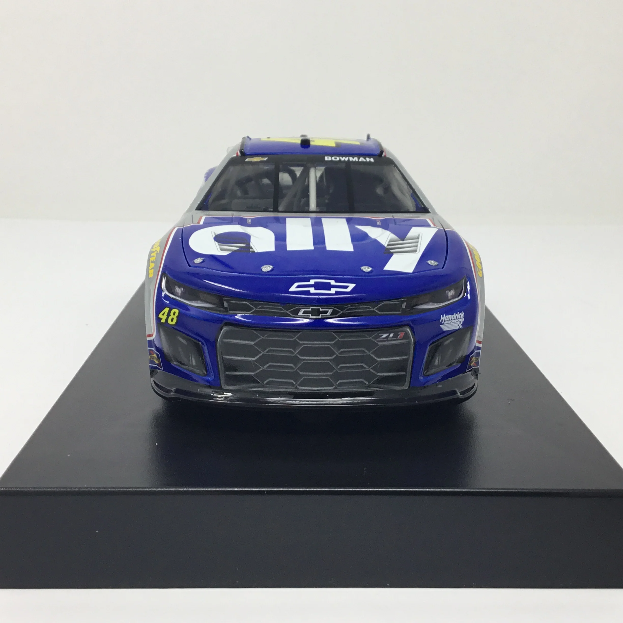 Alex Bowman 2024 Ally Throwback Elite 1:24 Diecast - Image 3