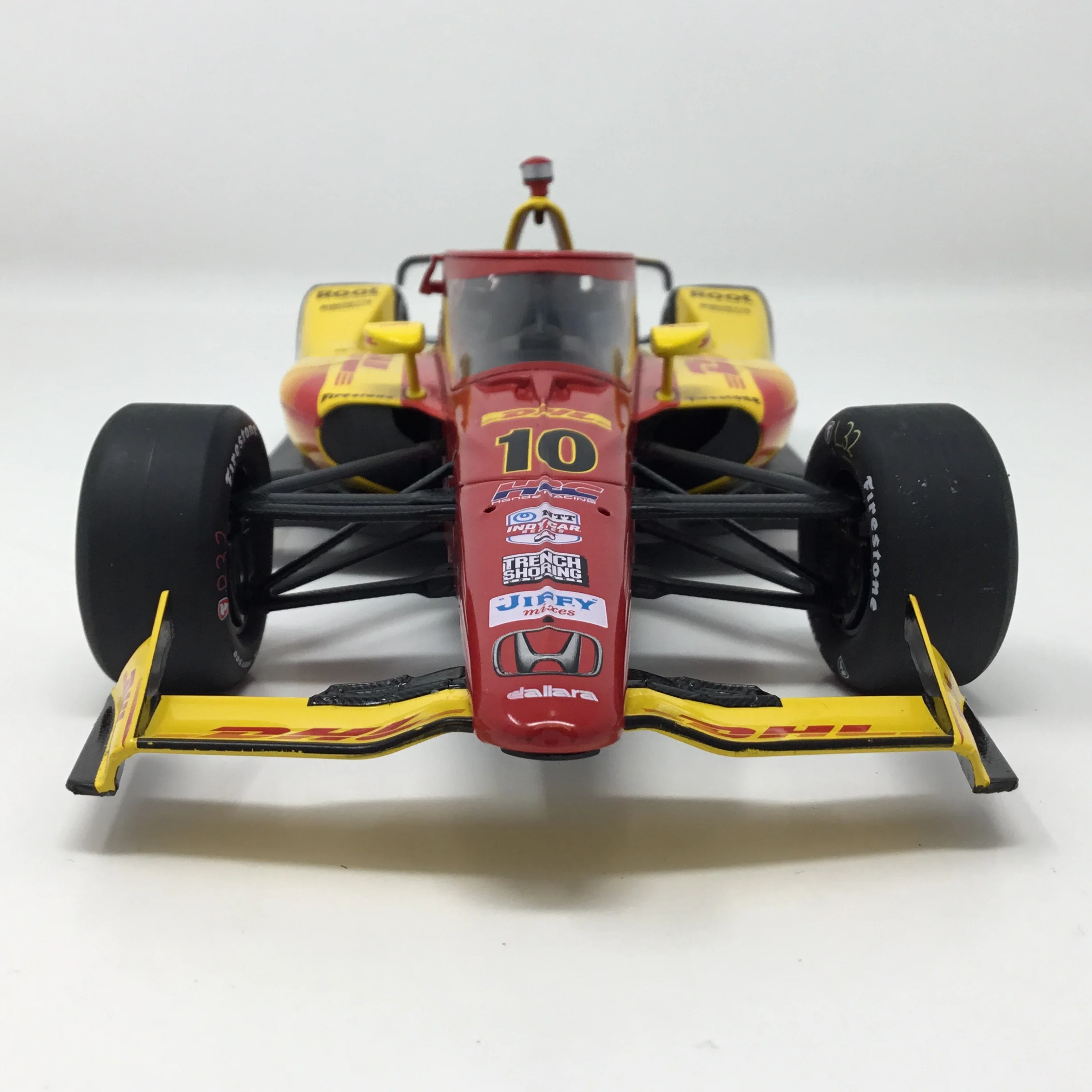 Alex Palou 2025 DHL / Chip Ganassi Racing Indianapolis 500 Champion 1:18 Diecast - Image 3