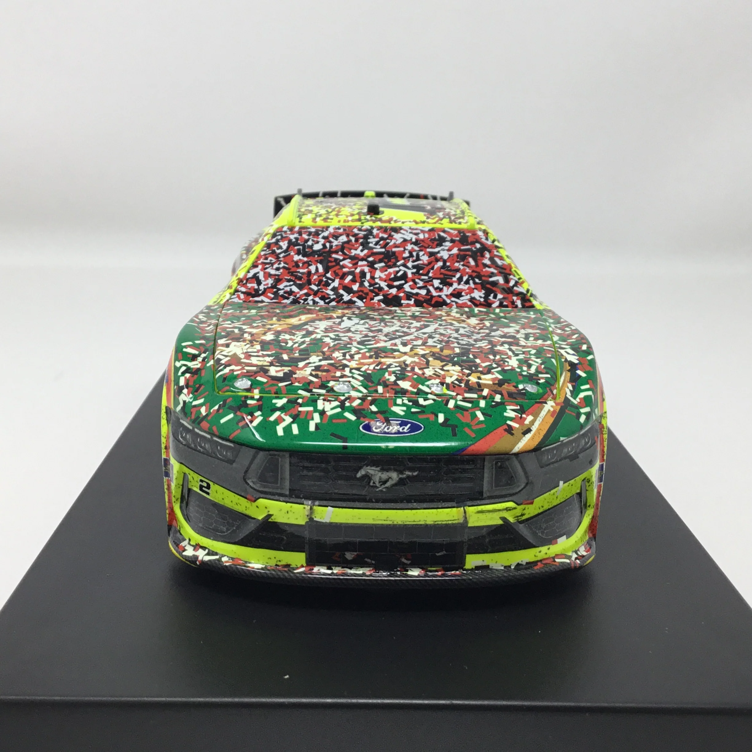 Austin Cindric 2025 Menards / Quaker State Talladega Race Win Elite 1:24 Diecast - Image 3