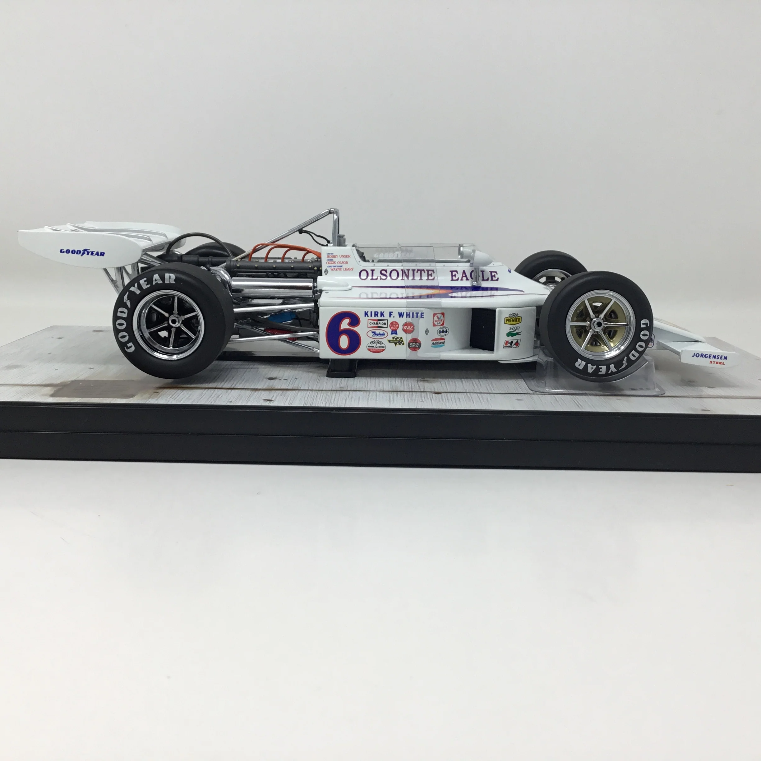 Bobby Unser 1972 Carousel 1 Olsonite Eagle Indianapolis 500 Pole 1:18 Diecast #4706 - Image 4
