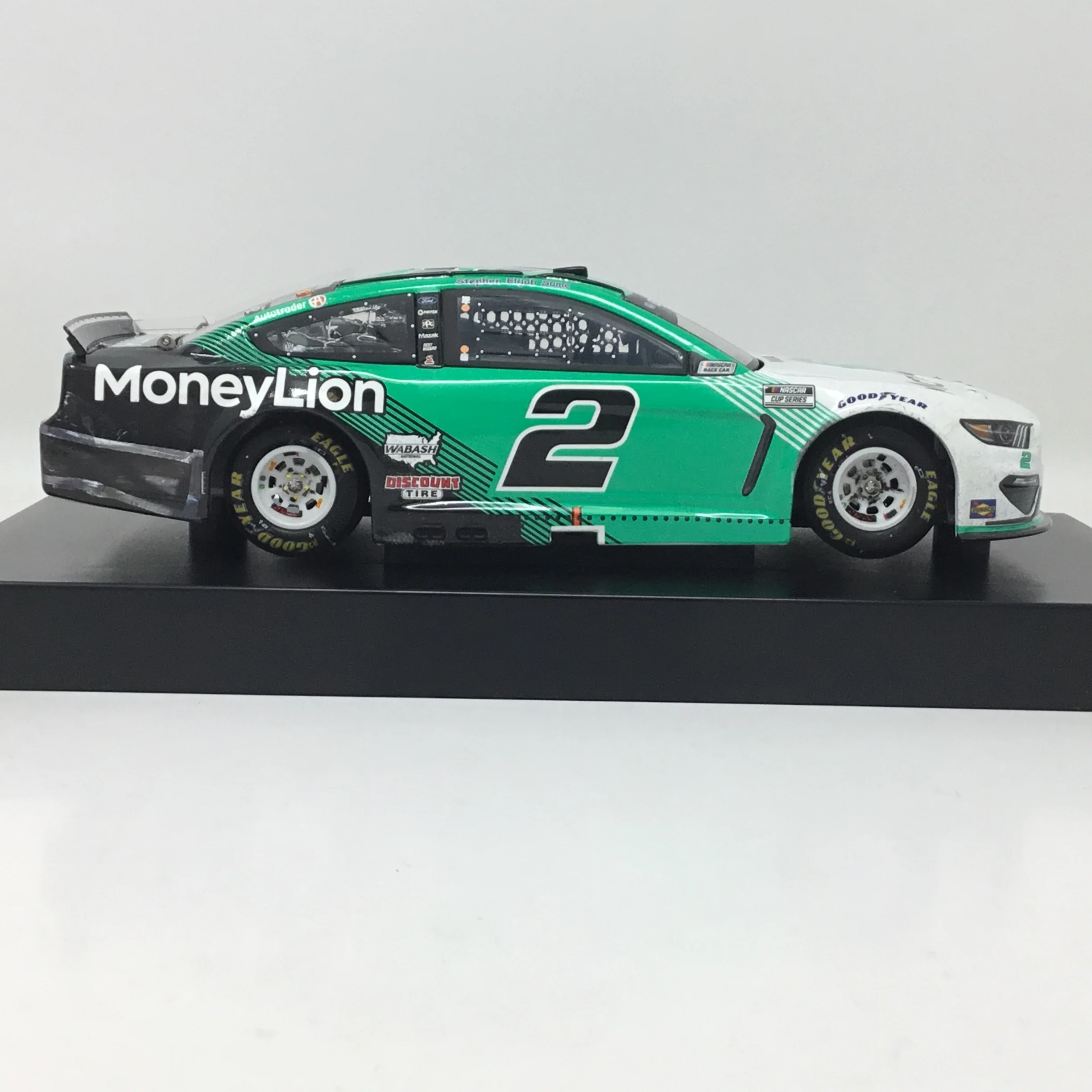 Brad Keselowski 2021 MoneyLion Talladega Race Win 1:24 Elite Diecast - Image 4