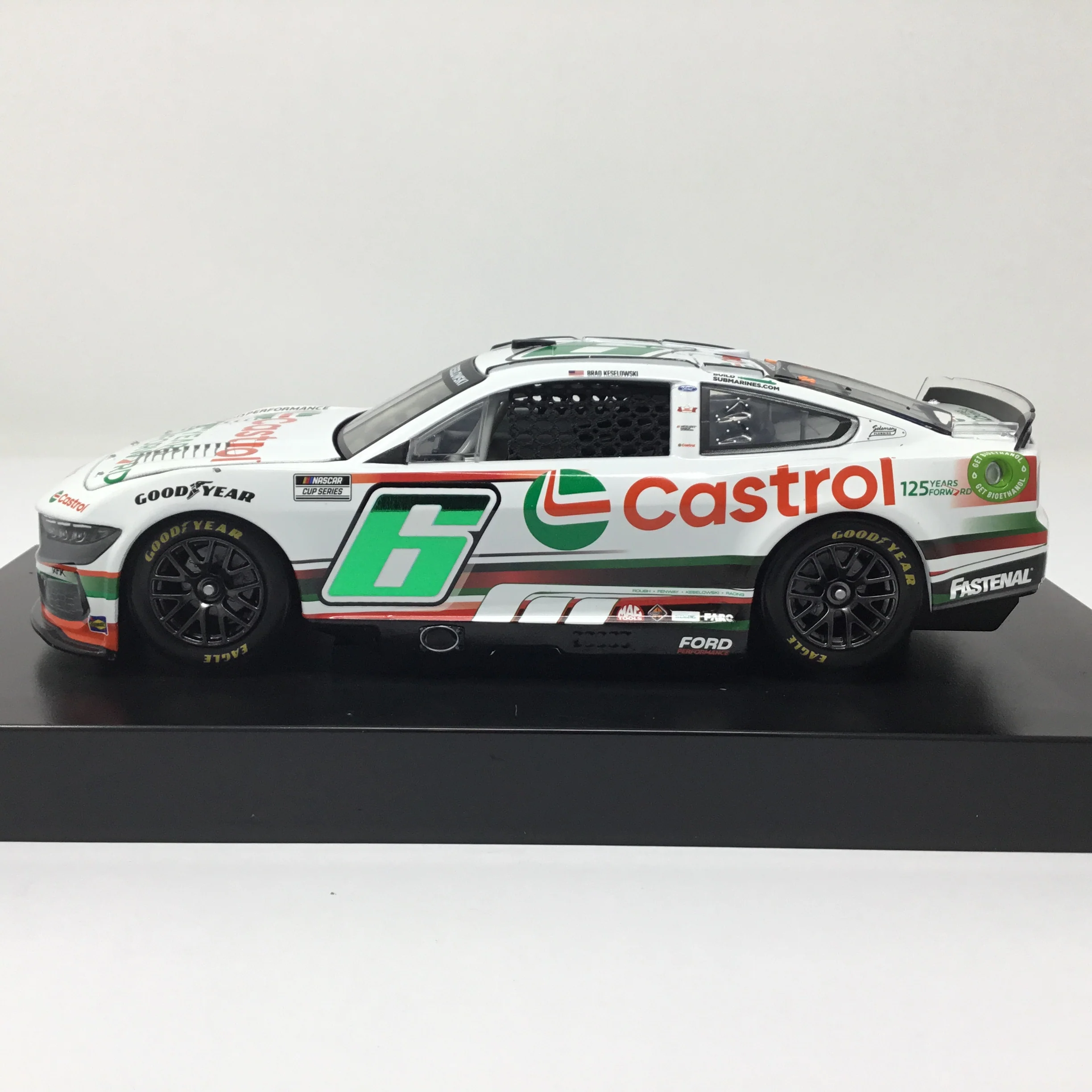 Brad Keselowski 2024 Castrol 125 Years Forward Foil Number 1:24 Diecast - Image 2