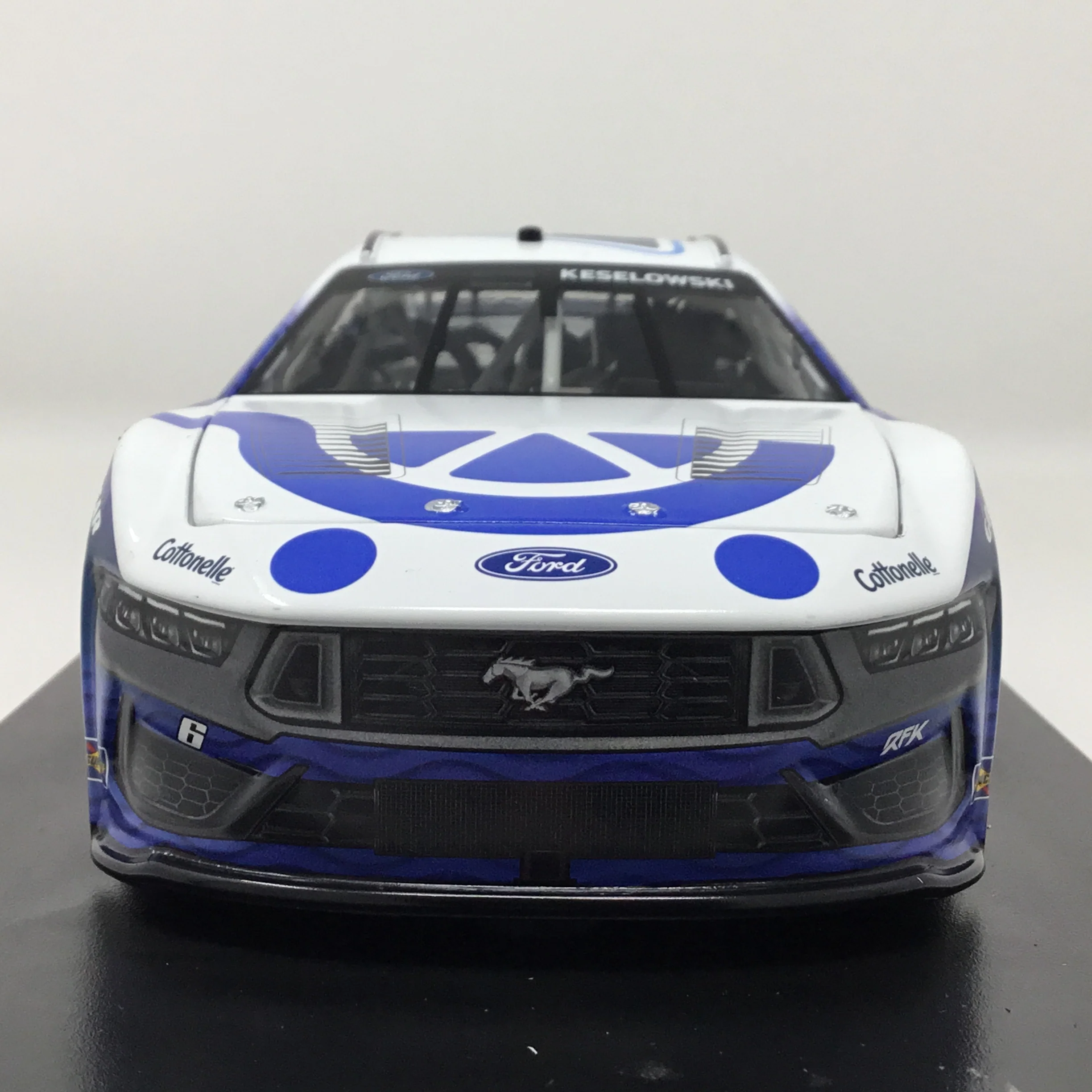 Brad Keselowski 2025 Kroger / Cottonelle Foil Number 1:24 Diecast - Image 3