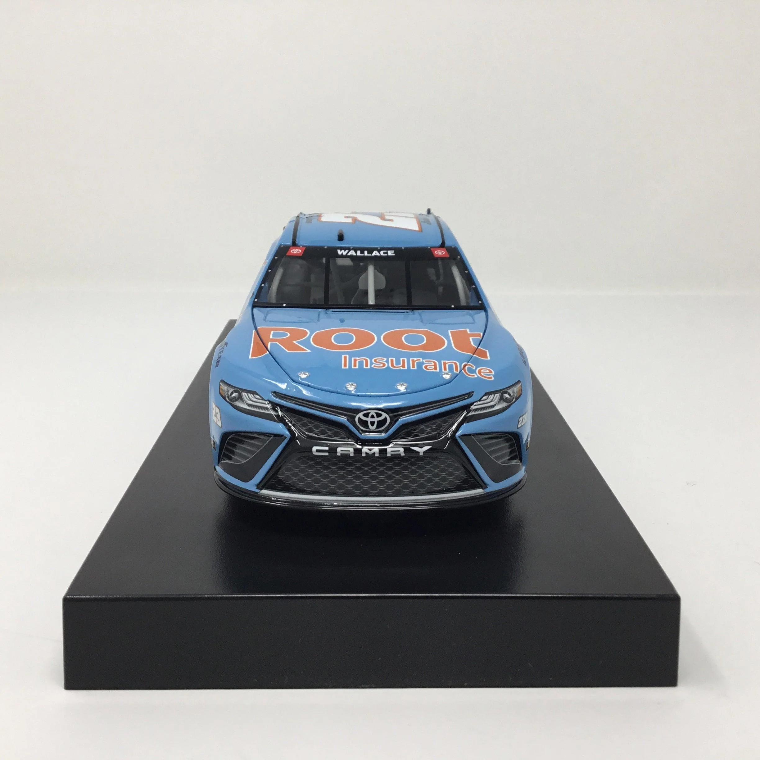 Bubba Wallace 2021 Root Insurance Darlington Throwback 1:24 Diecast - Image 3