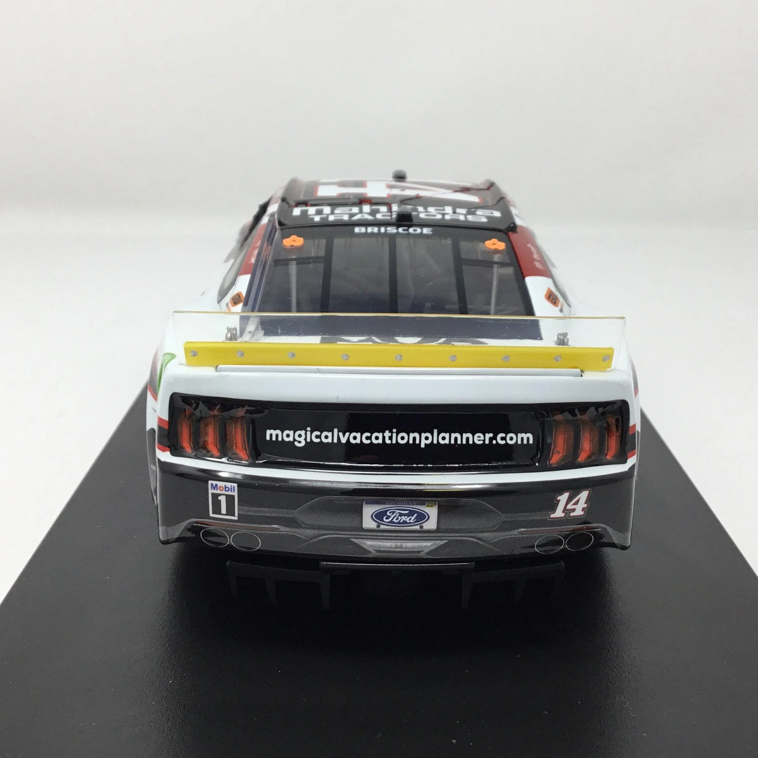 Chase Briscoe 2022 Magical Vacation Planner Elite 1:24 Diecast - Image 5