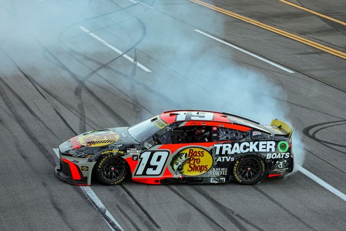 Chase Briscoe 2025 Bass Pro Shops Talladega Race Win 1:24 Diecast *PREORDER* - Image 2