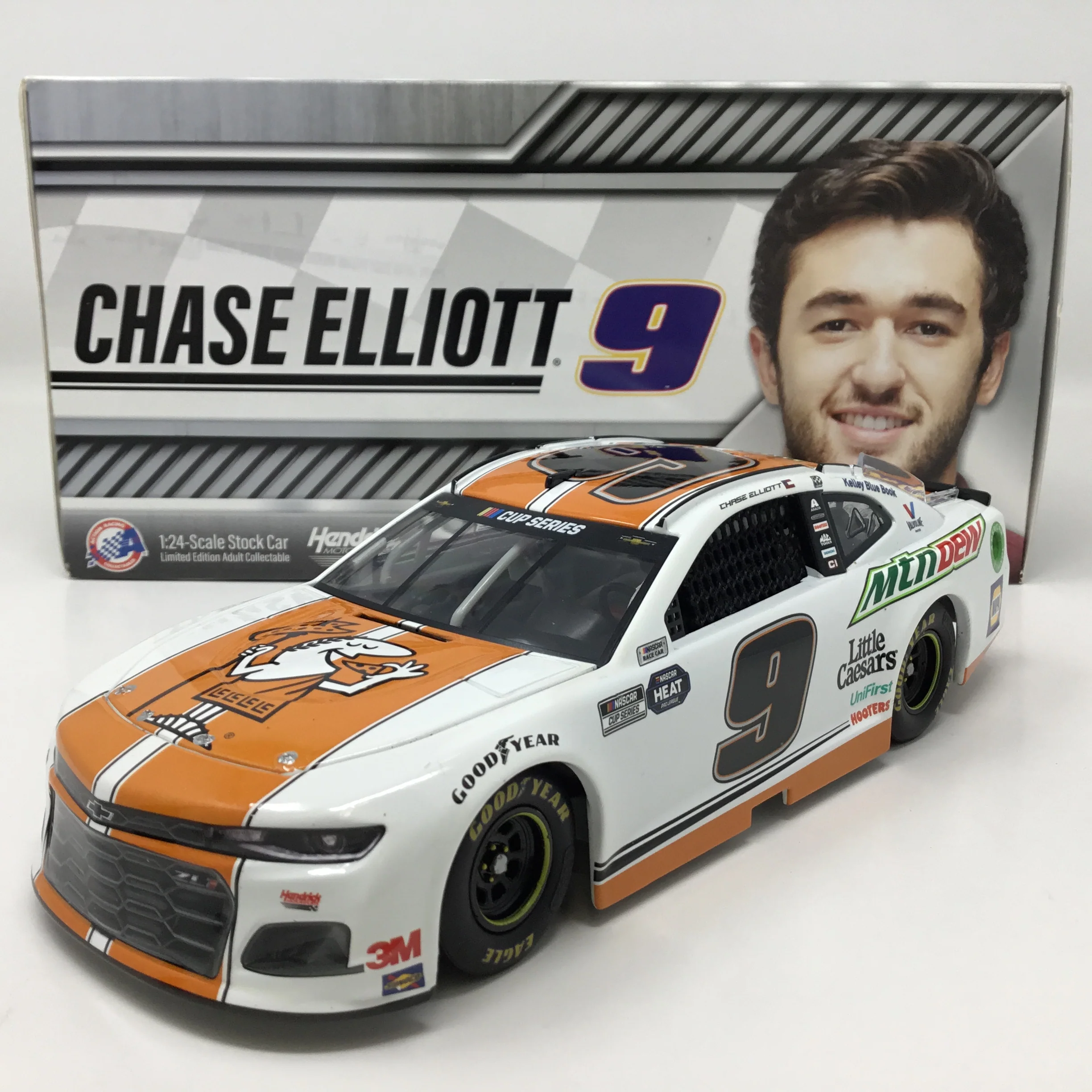 Chase Elliott 2020 Mountain Dew Little Caesars 1:24 Diecast