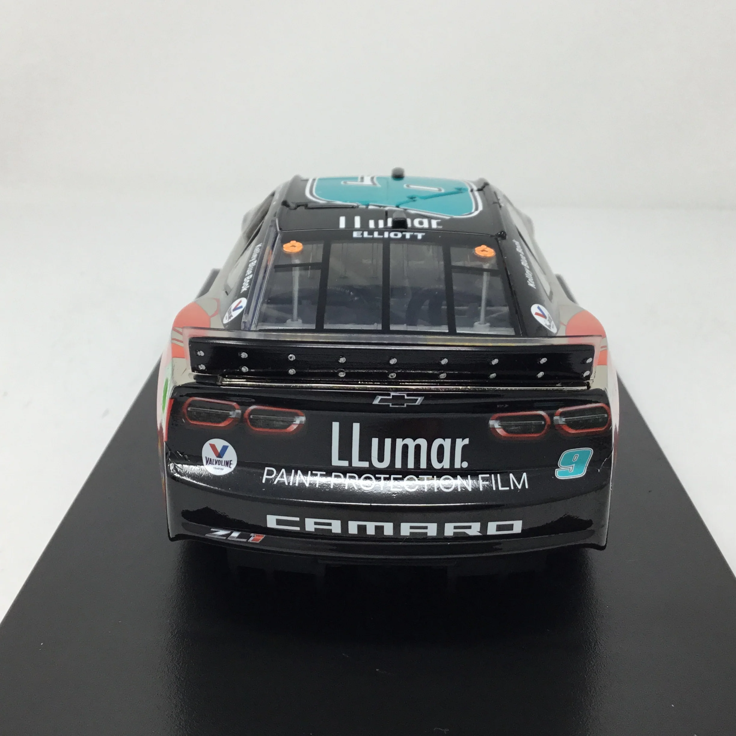 Chase Elliott 2023 Llumar 1:24 Color Chrome Diecast - Image 5