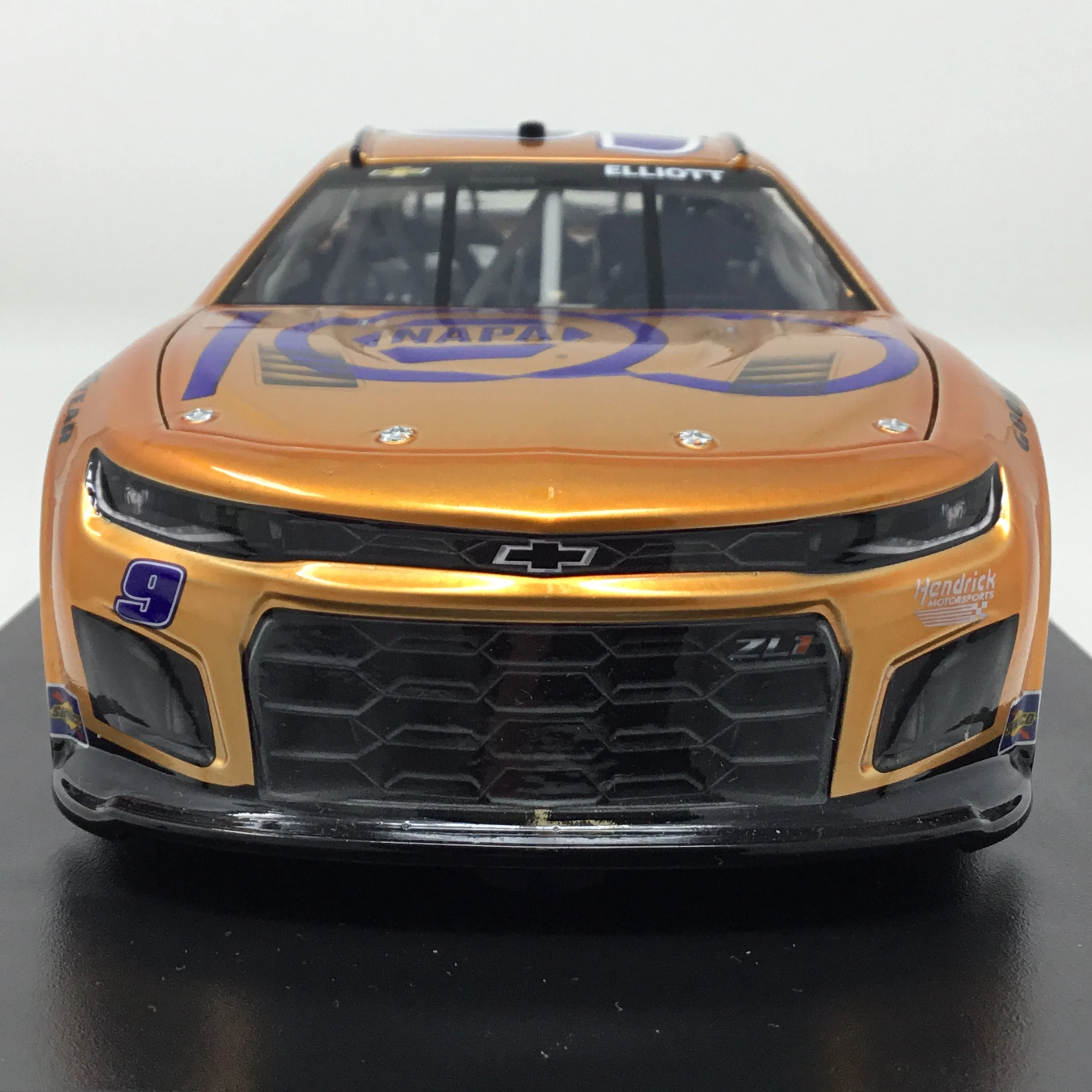 Chase Elliott 2025 NAPA 100th Anniversary 1:24 Liquid Color Diecast - Image 3