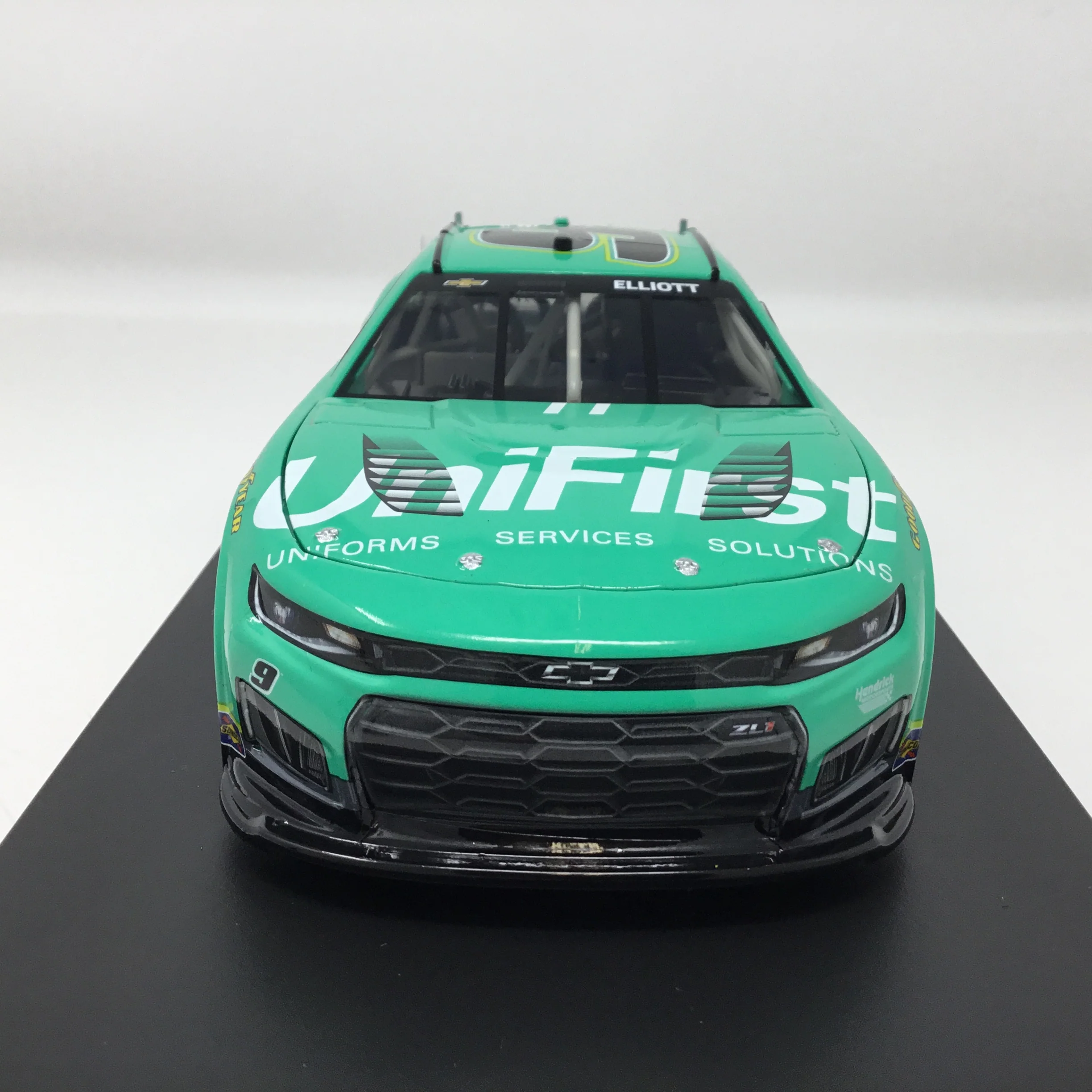 Chase Elliott 2026 Unifirst 1:24 Diecast - Image 3