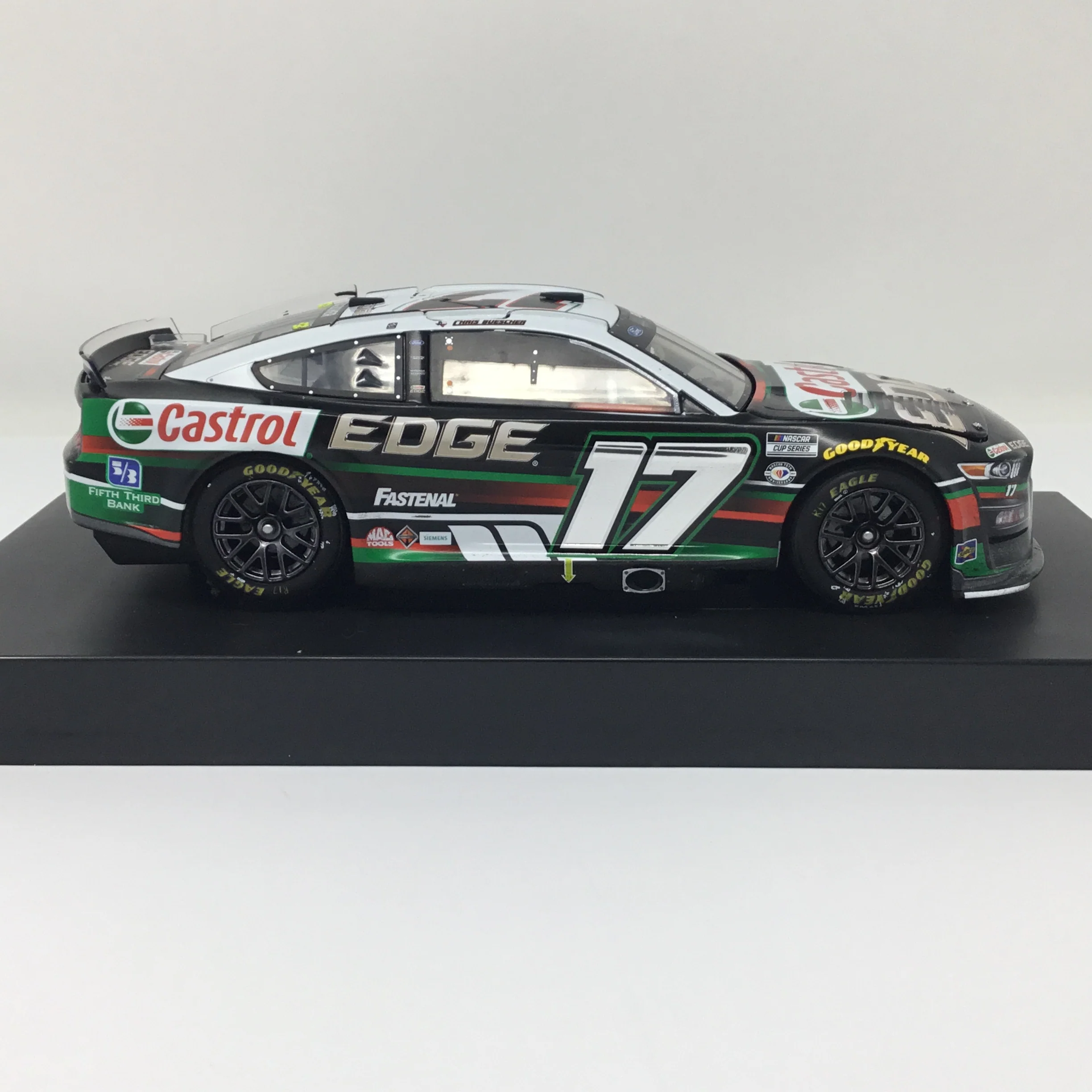 Chris Buescher 2023 Castrol Edge Michigan Race Win Foil Number 1:24 Diecast - Image 5