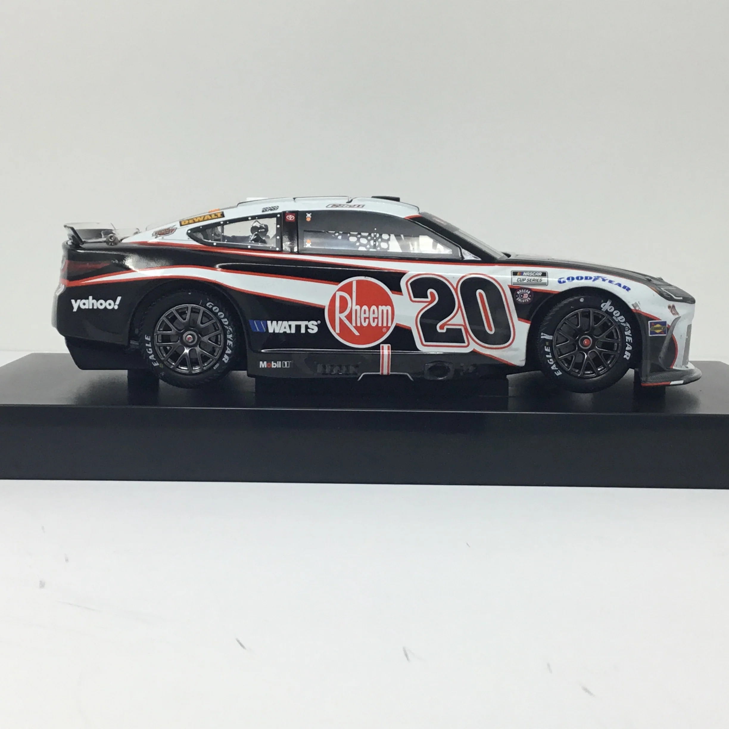 Christopher Bell 2024 Rheem New Hampshire Race Win 1:24 Elite Diecast - Image 4