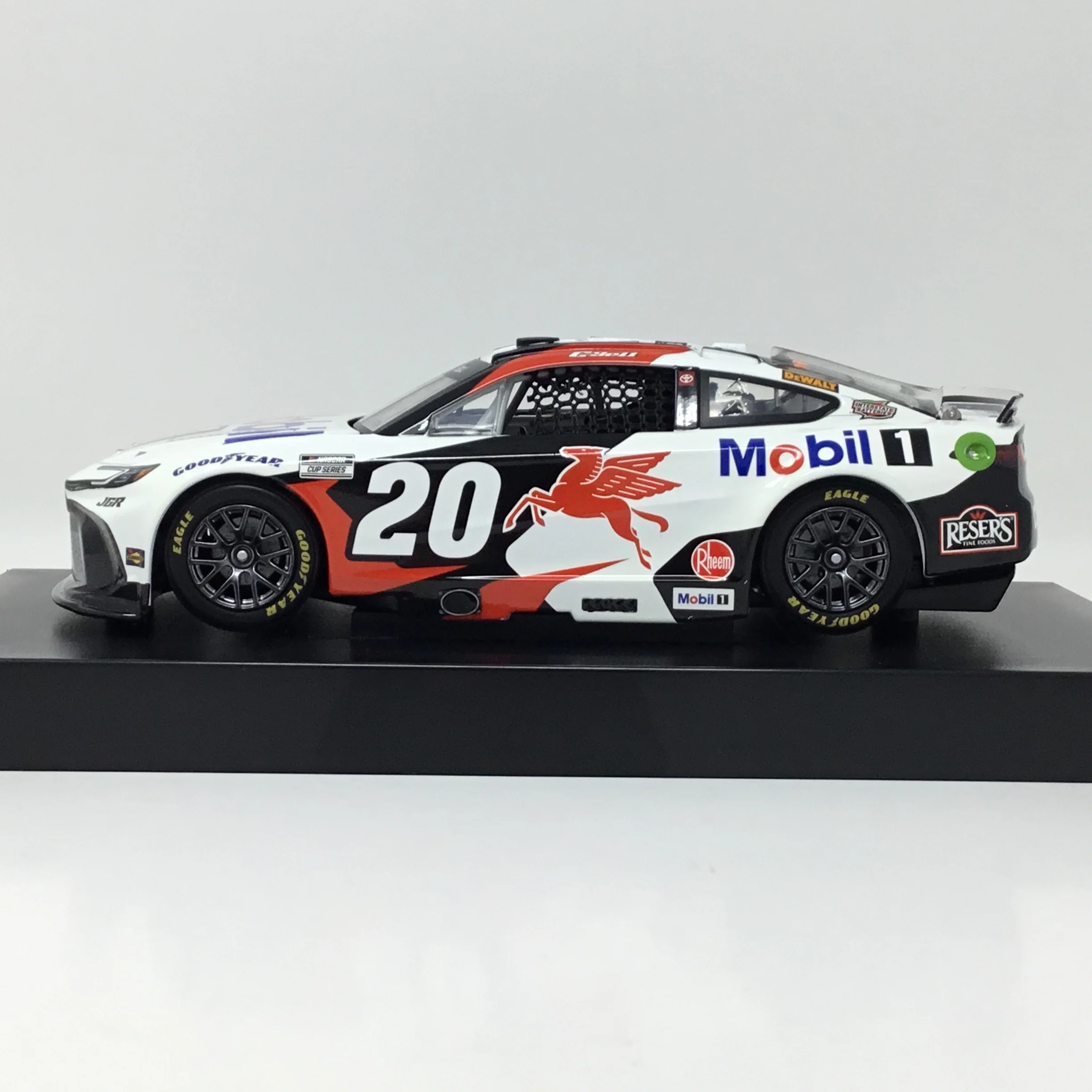 Christopher Bell 2025 Mobil 1 1:24 Elite Diecast - Image 2