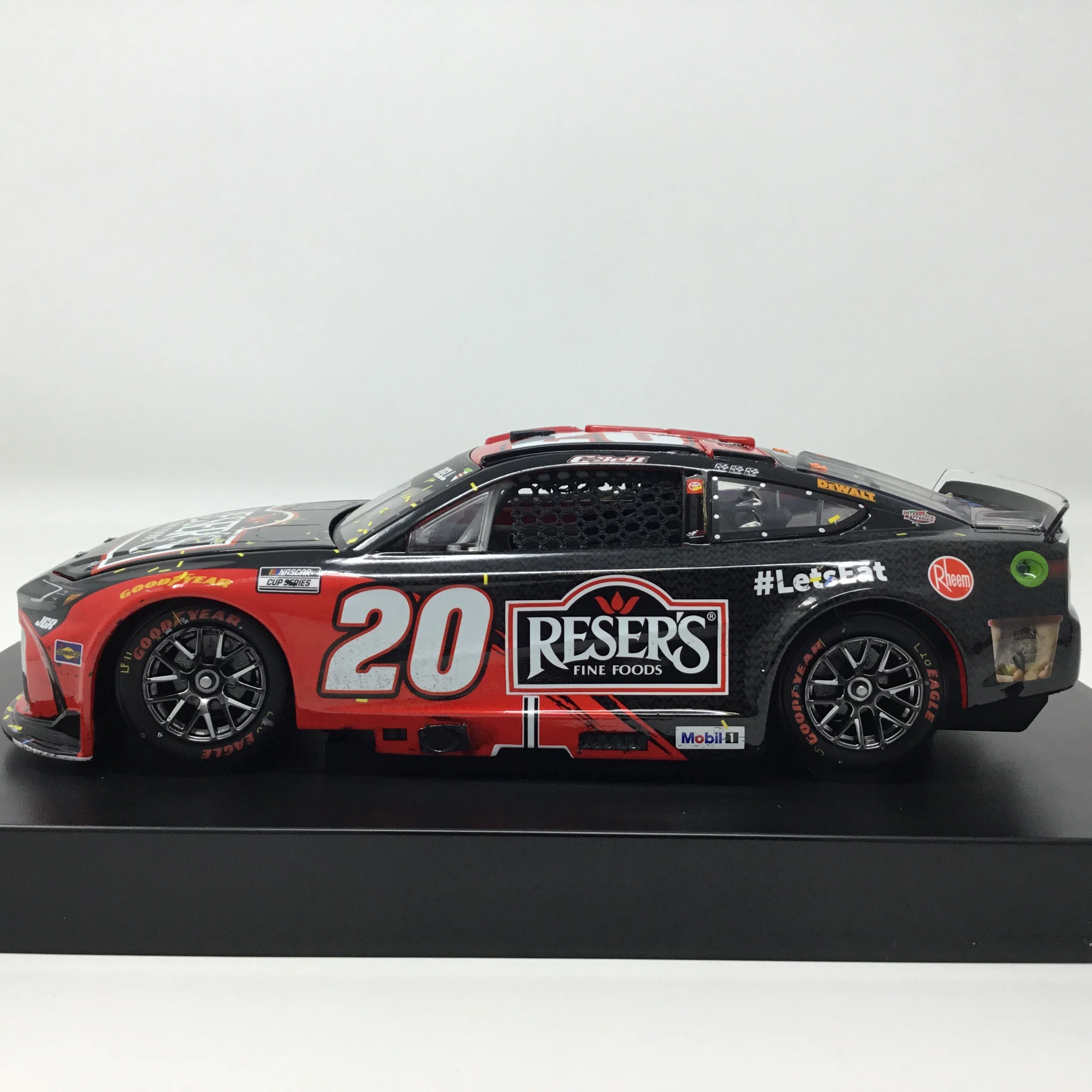 Christopher Bell 2025 Reser's Fine Foods Phoenix Race Win 1:24 Diecast - Image 3