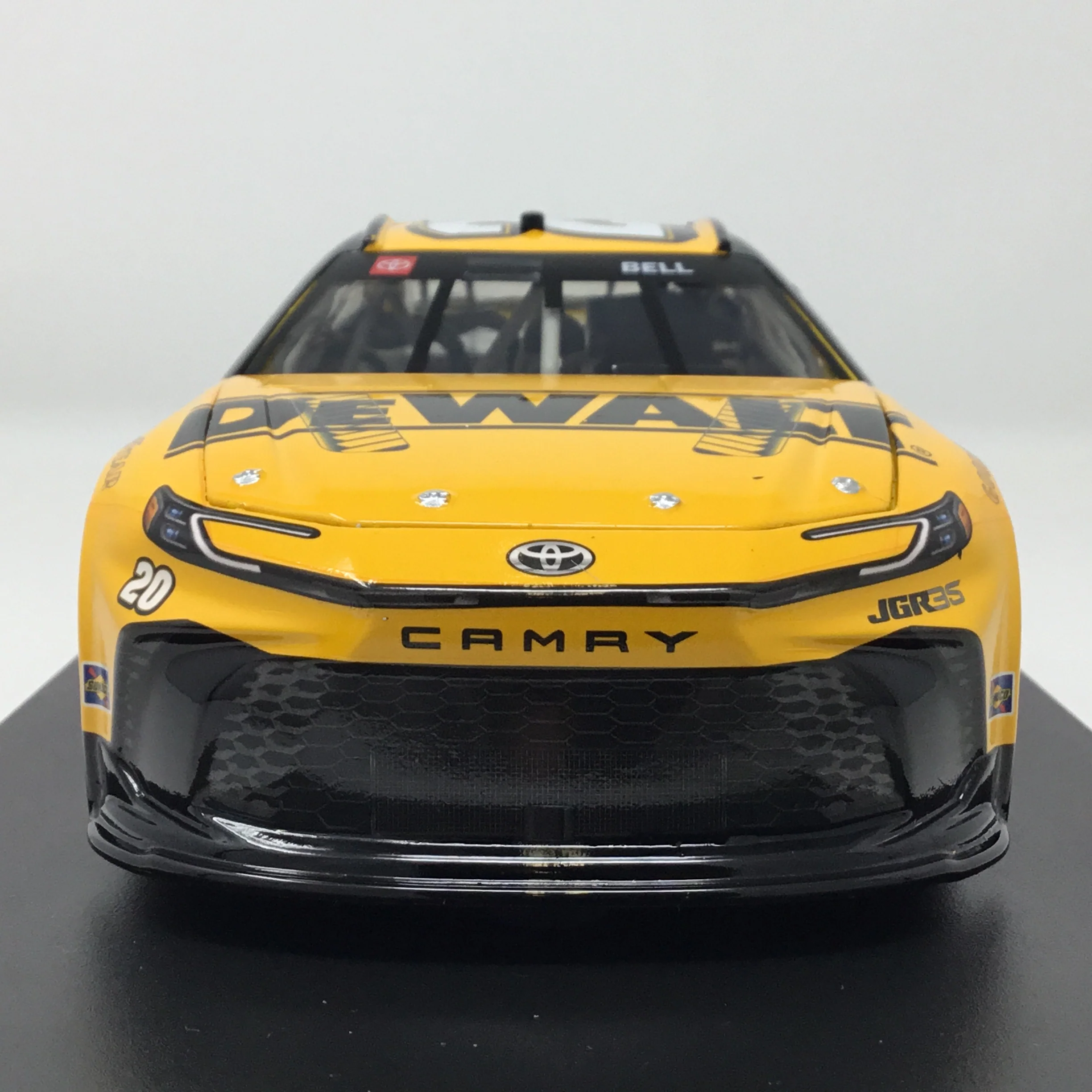 Christopher Bell 2026 Dewalt Elite 1:24 Diecast - Image 3