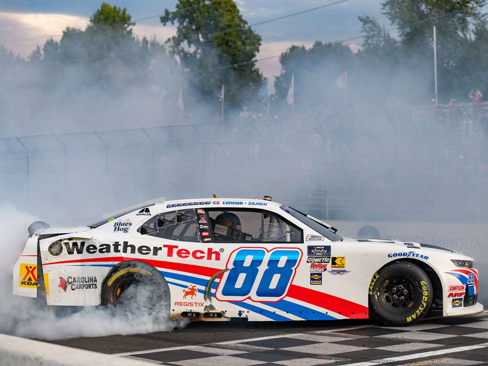 Connor Zilisch 2025 WeatherTech Portland Race Win Foil Number 1:24 Diecast - Image 8