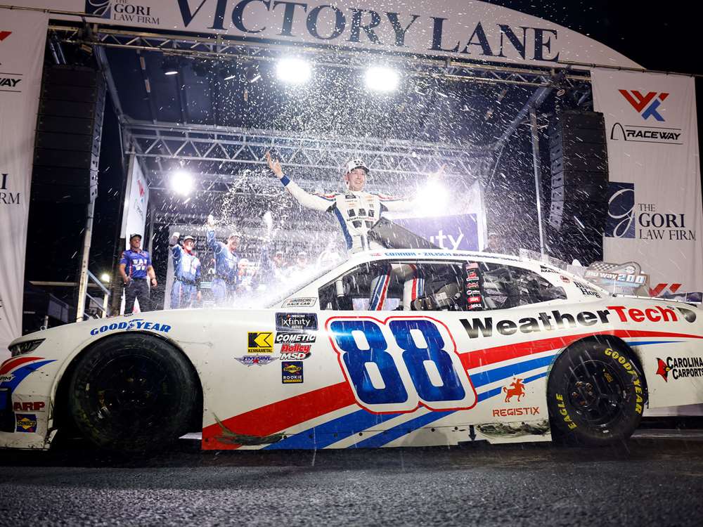 Connor Zilisch 2025 Weathertech WWT Raceway Race Win Foil Number 1:24 Diecast - Image 7