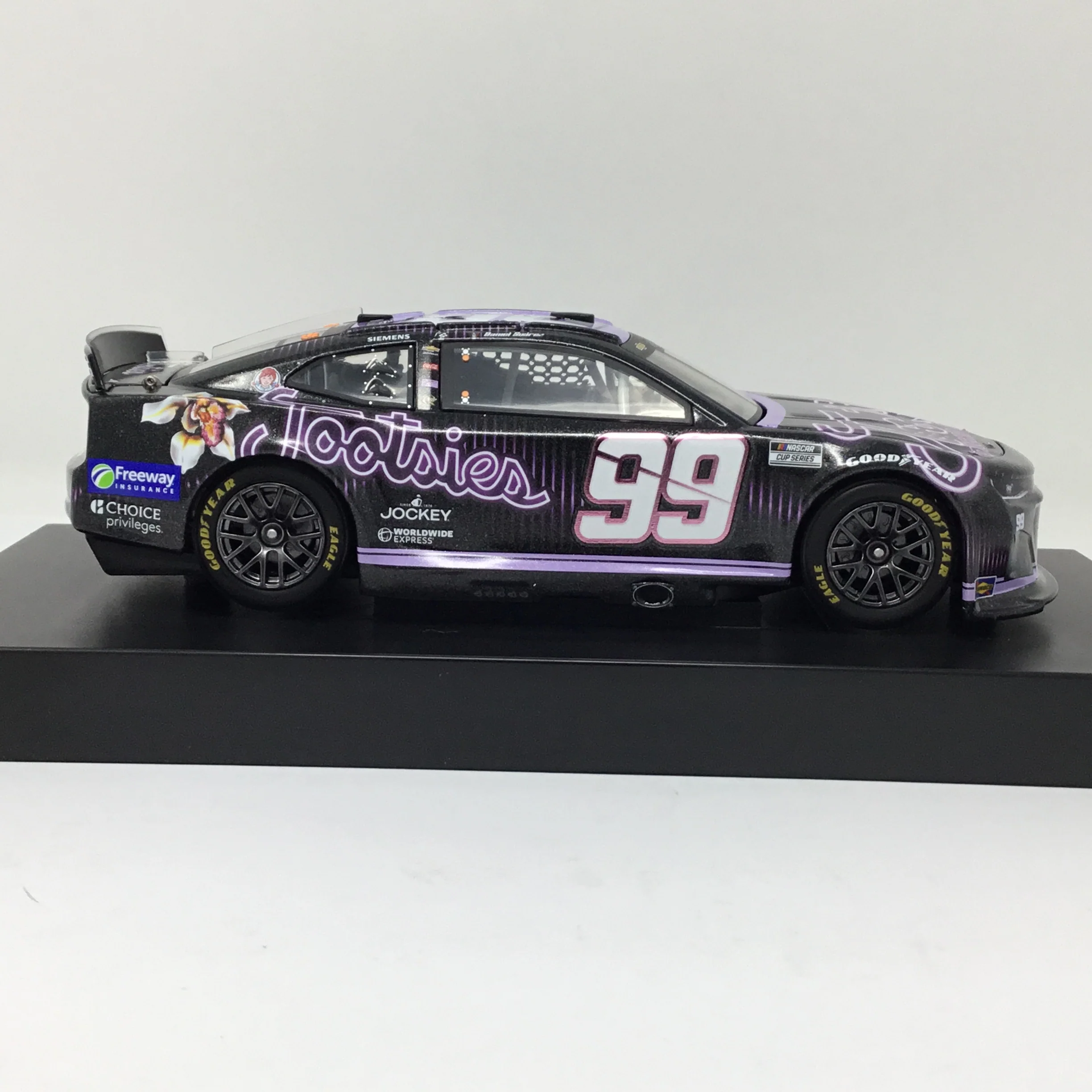 Daniel Suarez 2024 Tootsies 1:24 Elite Diecast - Image 4