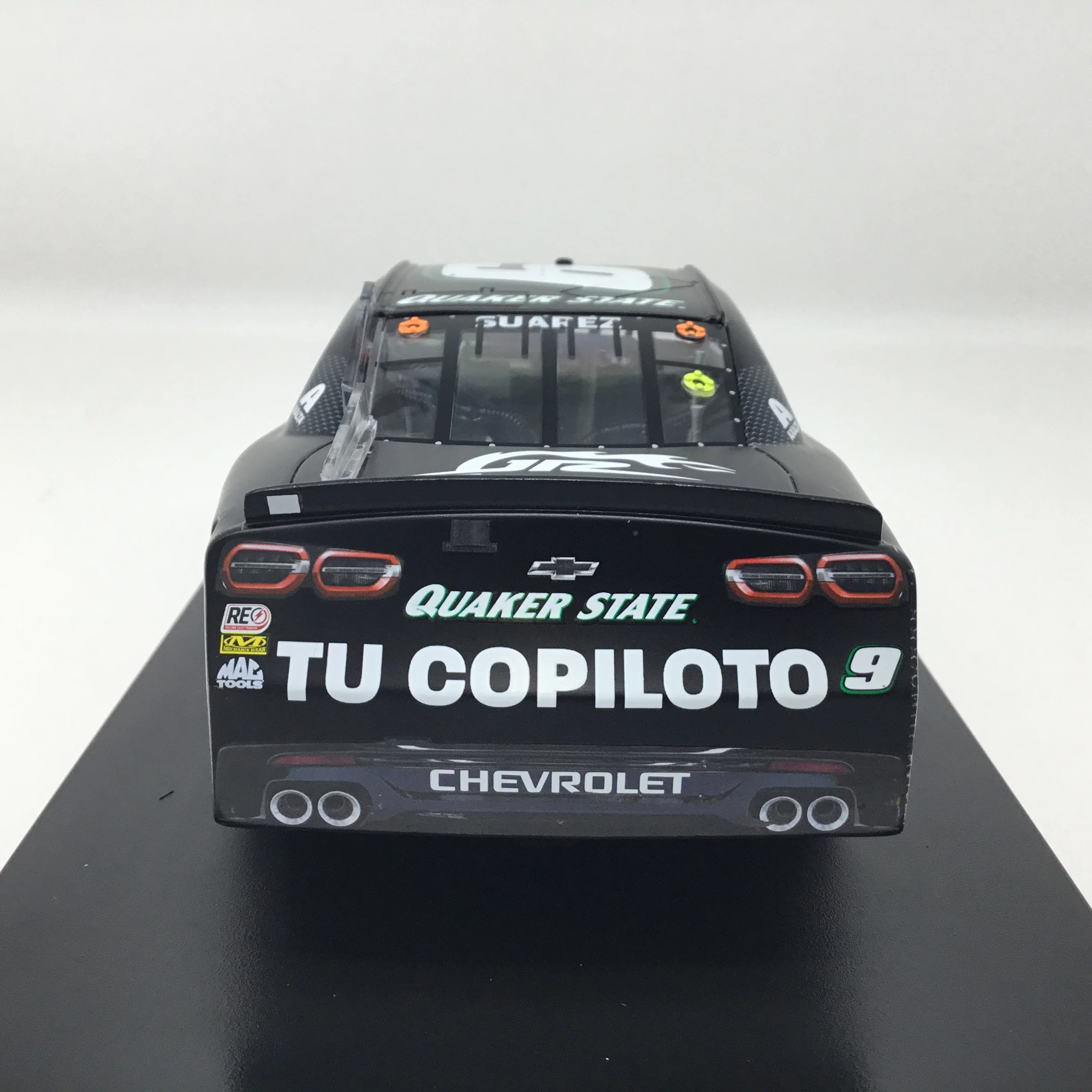 Daniel Suarez 2025 Quaker State Mexico City 1:24 Diecast - Image 5