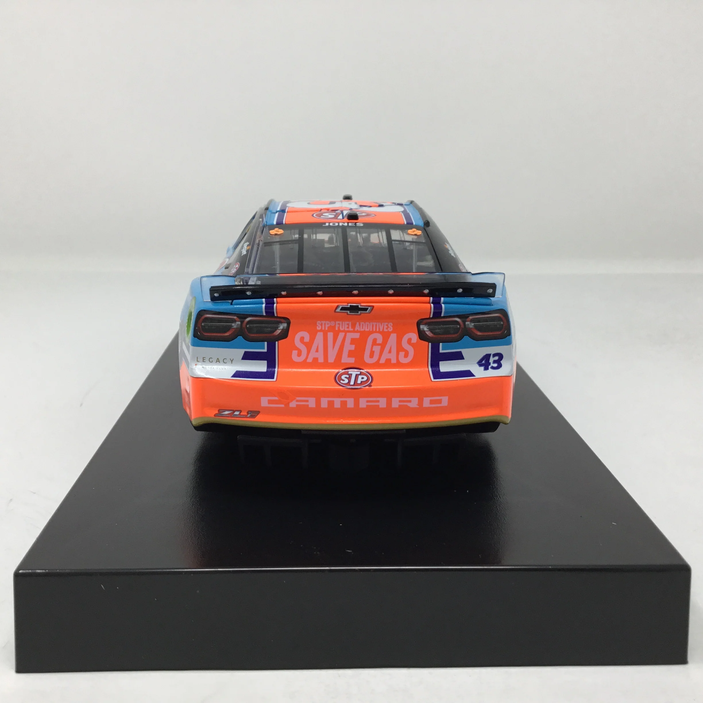 Erik Jones 2023 STP 1:24 Elite Diecast - Image 5