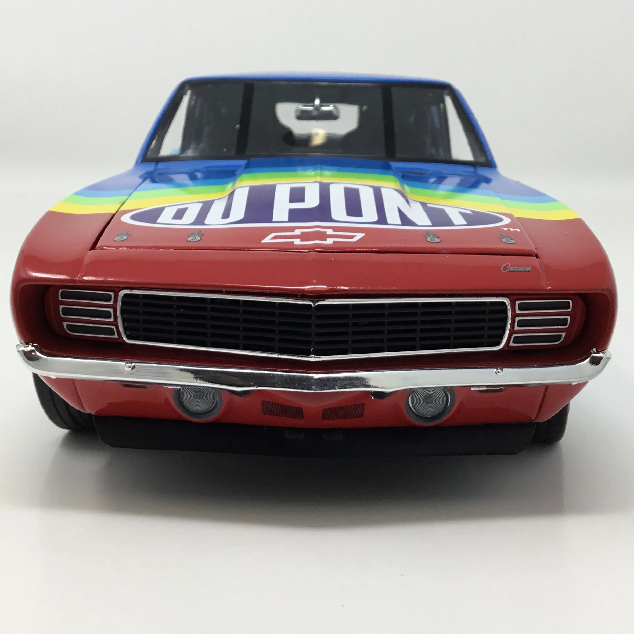 Jeff Gordon 1969 DuPont Chevrolet Camaro Hendrick Motorsports First Win Tribute 1:18 Diecast - Image 3
