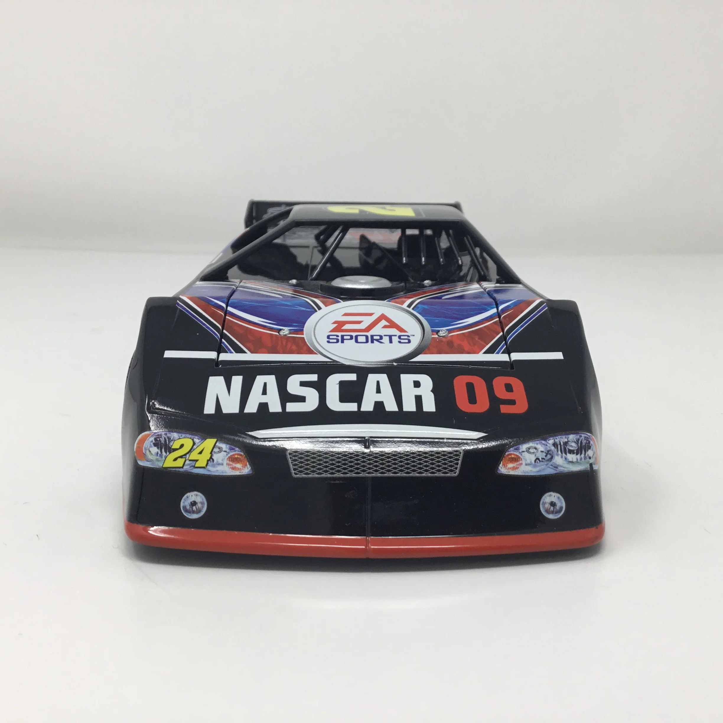 Jeff Gordon 2008 EA Sports Eldora Prelude Dirt Car 1:24 Diecast - Image 3