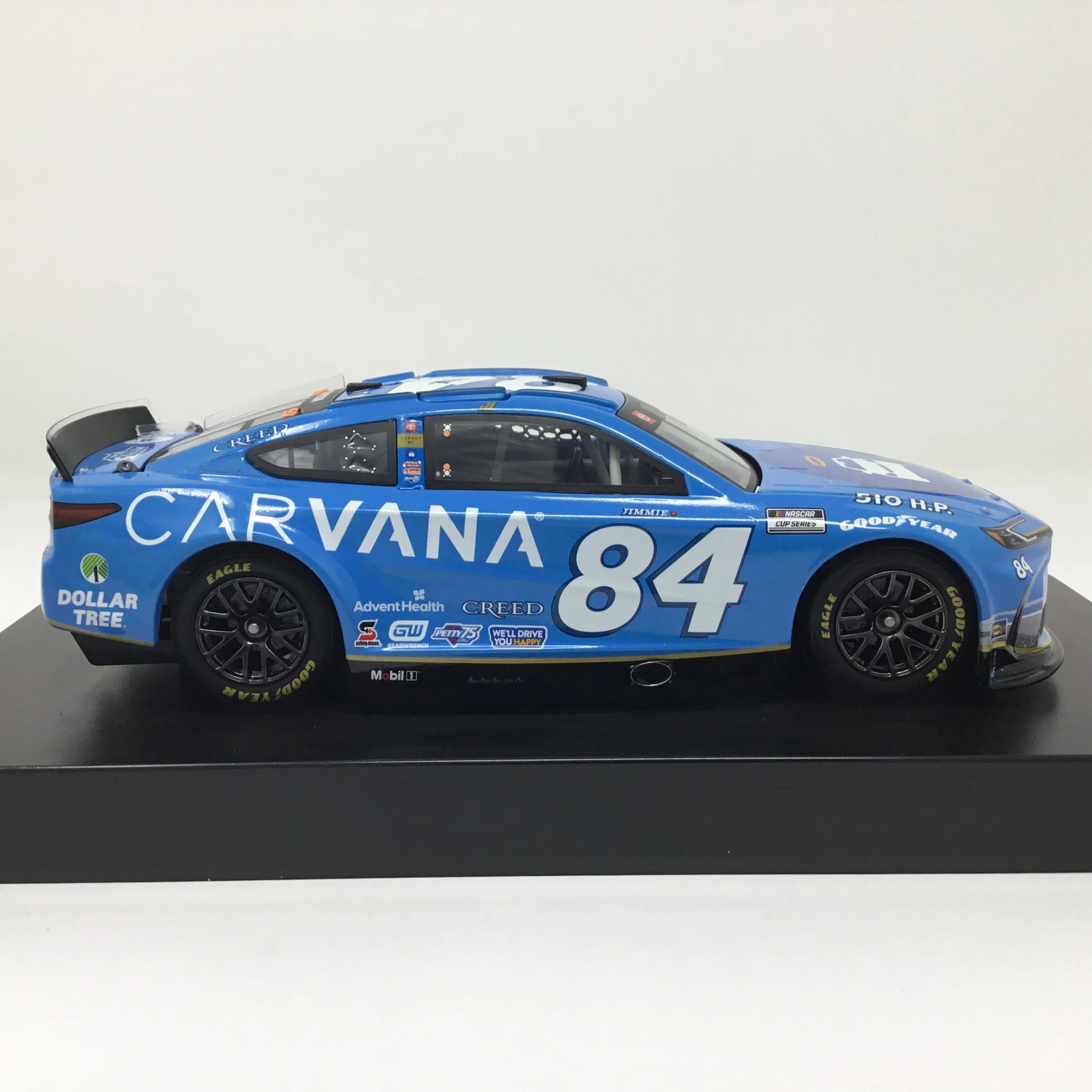 Jimmie Johnson 2024 Carvana Elite 1:24 Diecast - Image 4