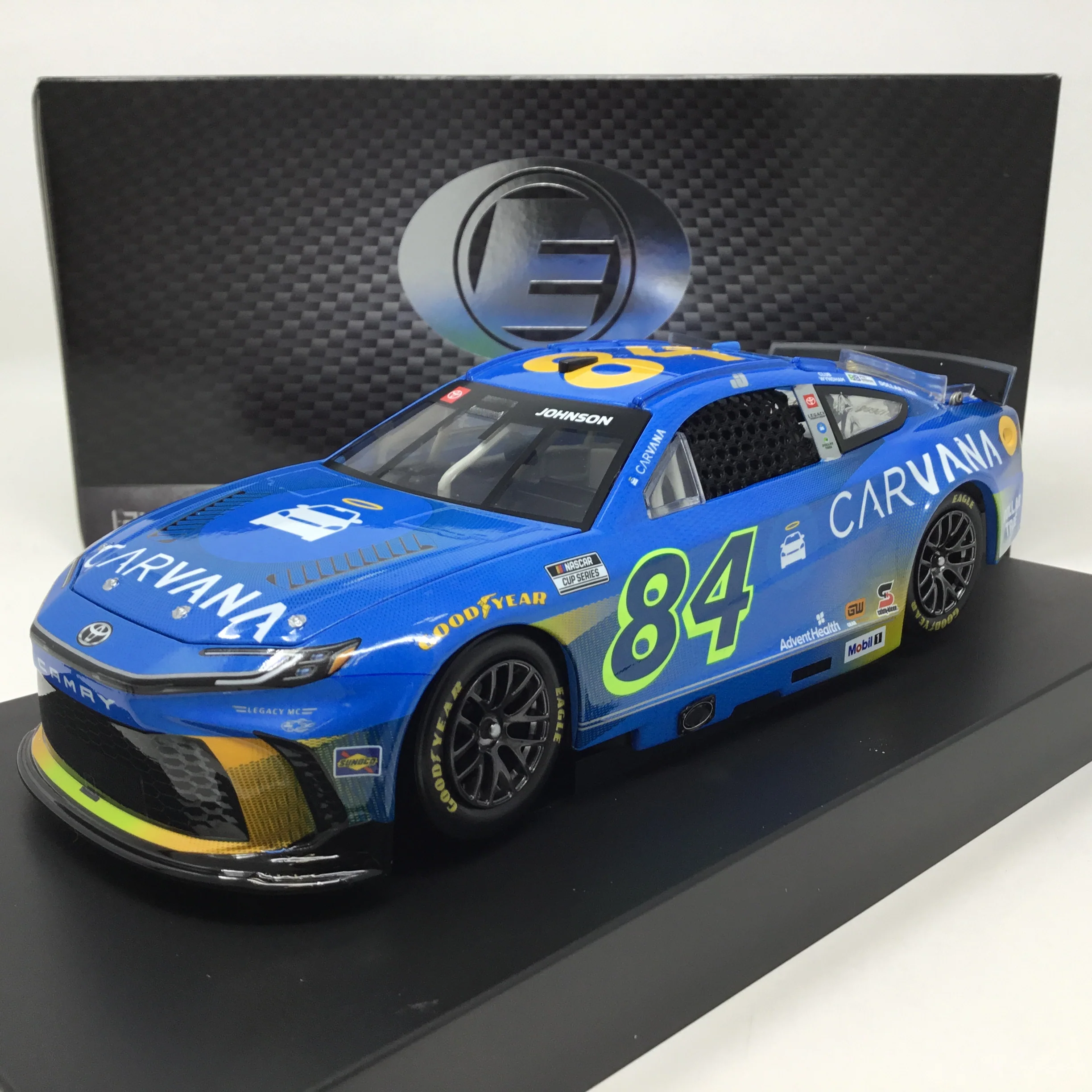 Jimmie Johnson 2026 Carvana Elite 1:24 Diecast