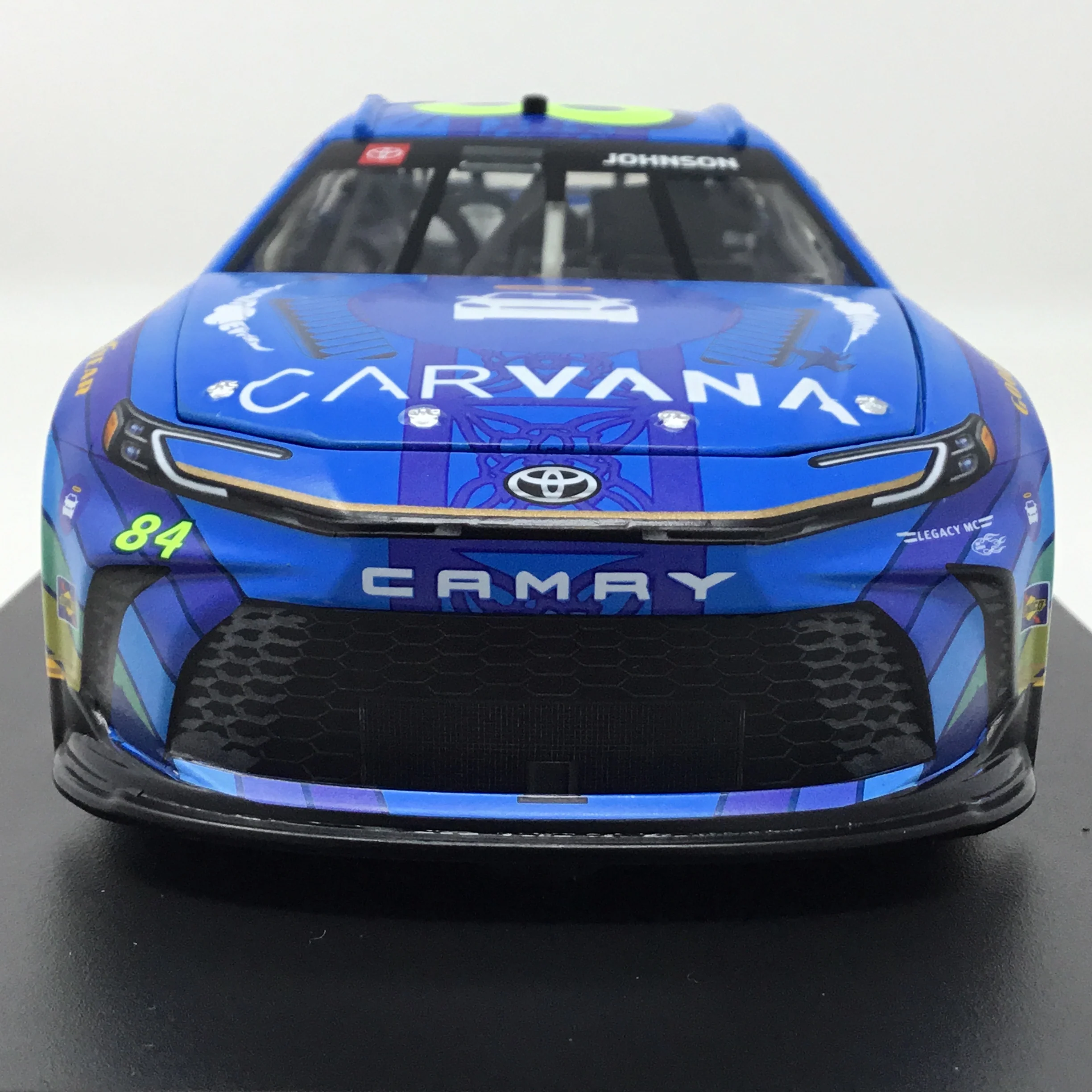 Jimmie Johnson 2026 Carvana San Diego 1:24 Elite Diecast - Image 3