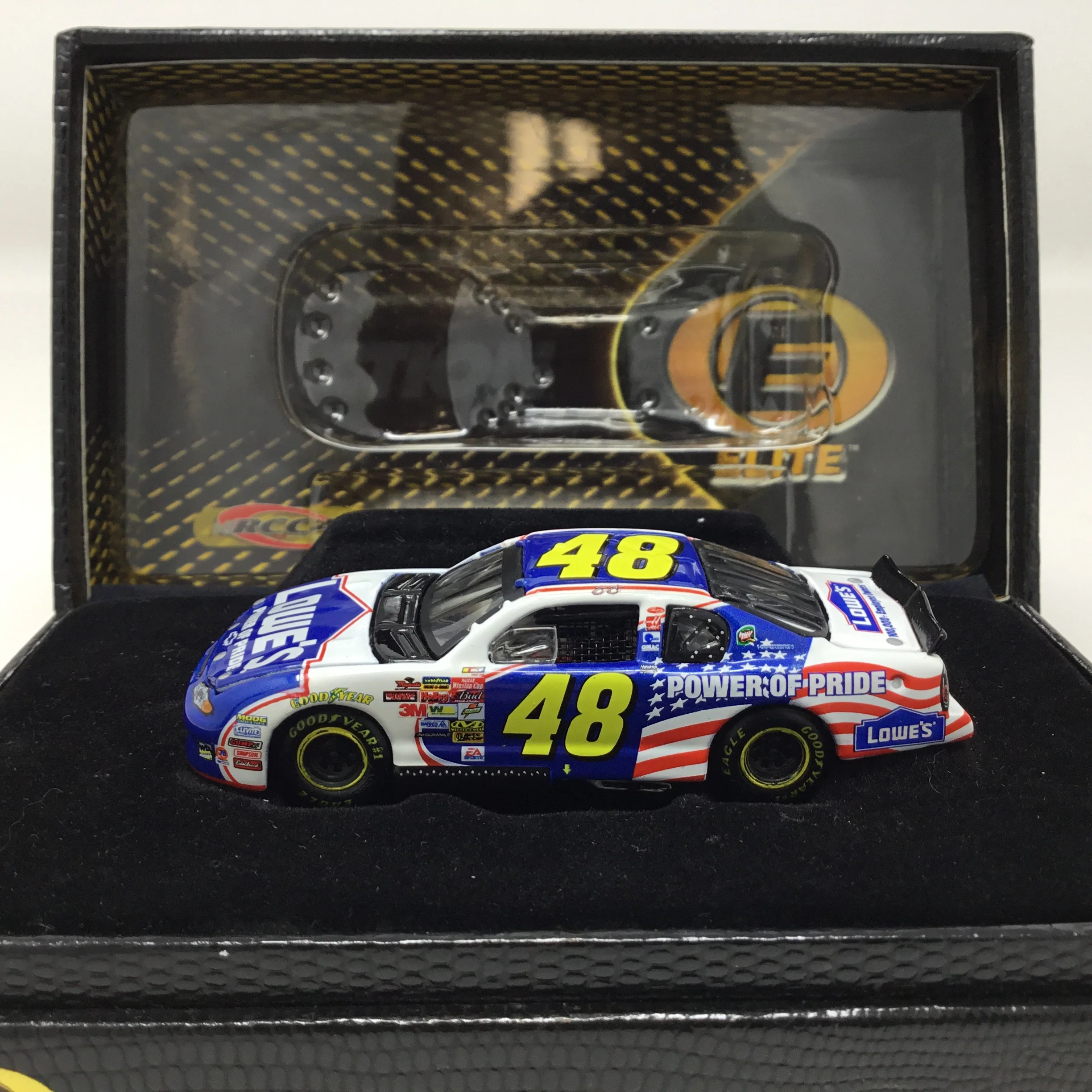 Jimmie Johnson Lowe's / Power of Pride Elite 1:64 Diecast