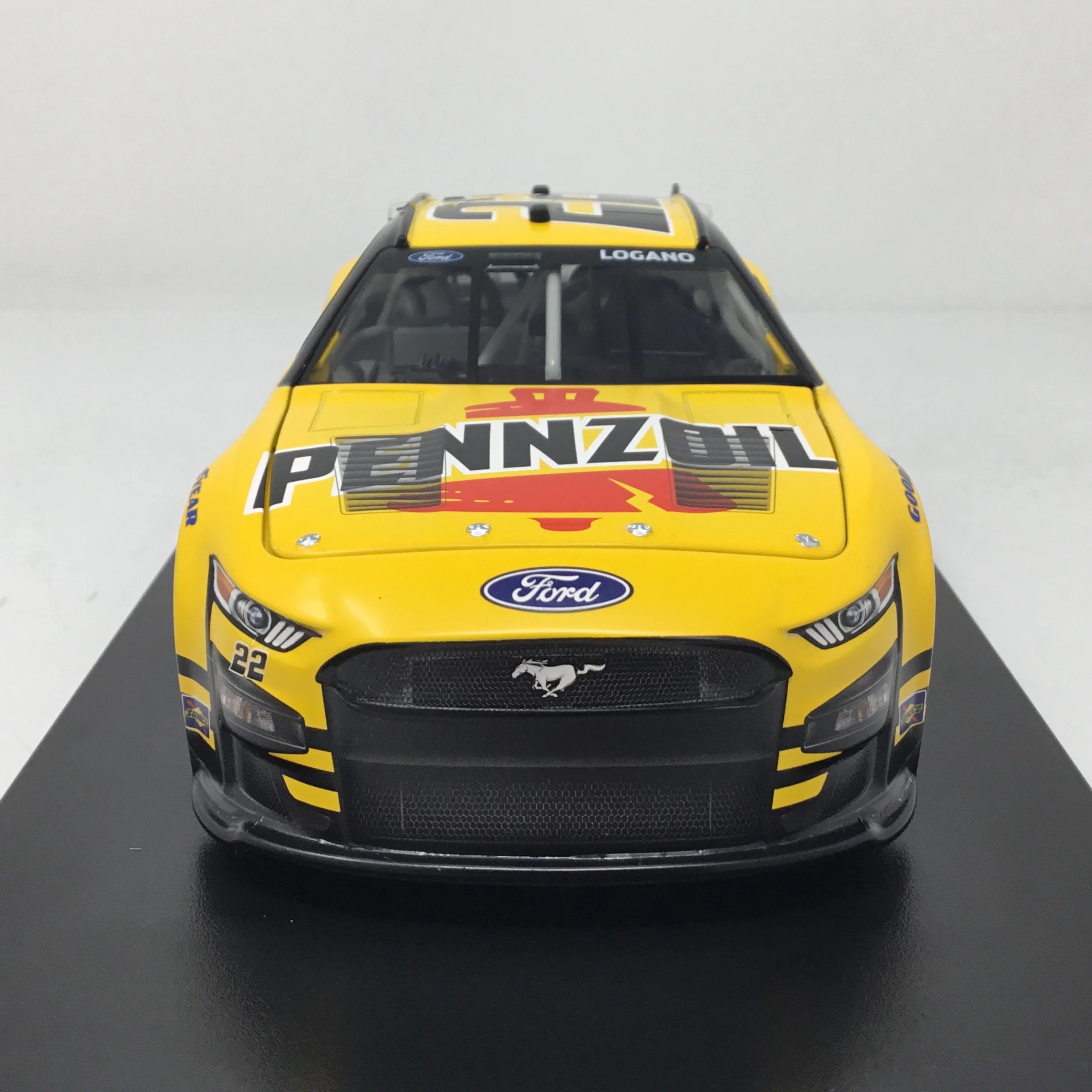 Joey Logano 2023 Pennzoil 1:24 Elite Diecast - Image 3