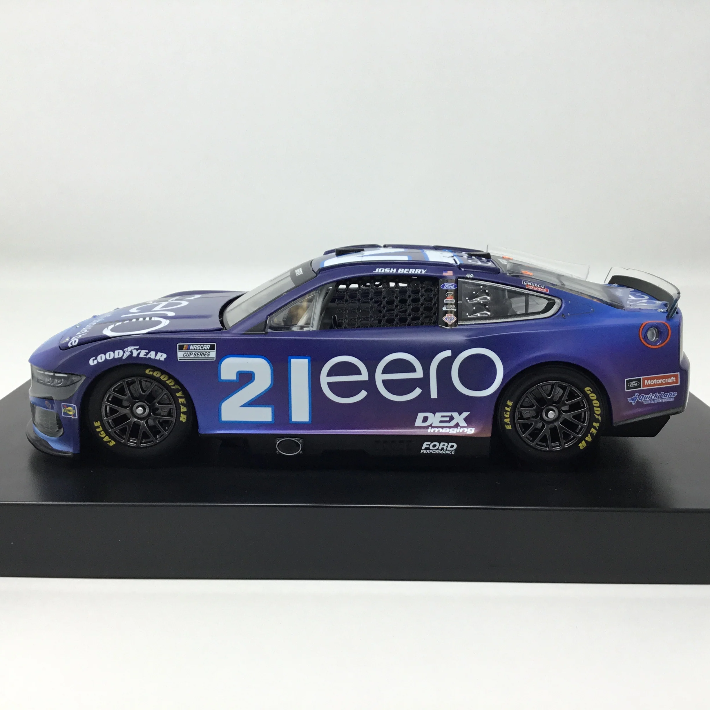Josh Berry 2025 Eero 1:24 Diecast - Image 2