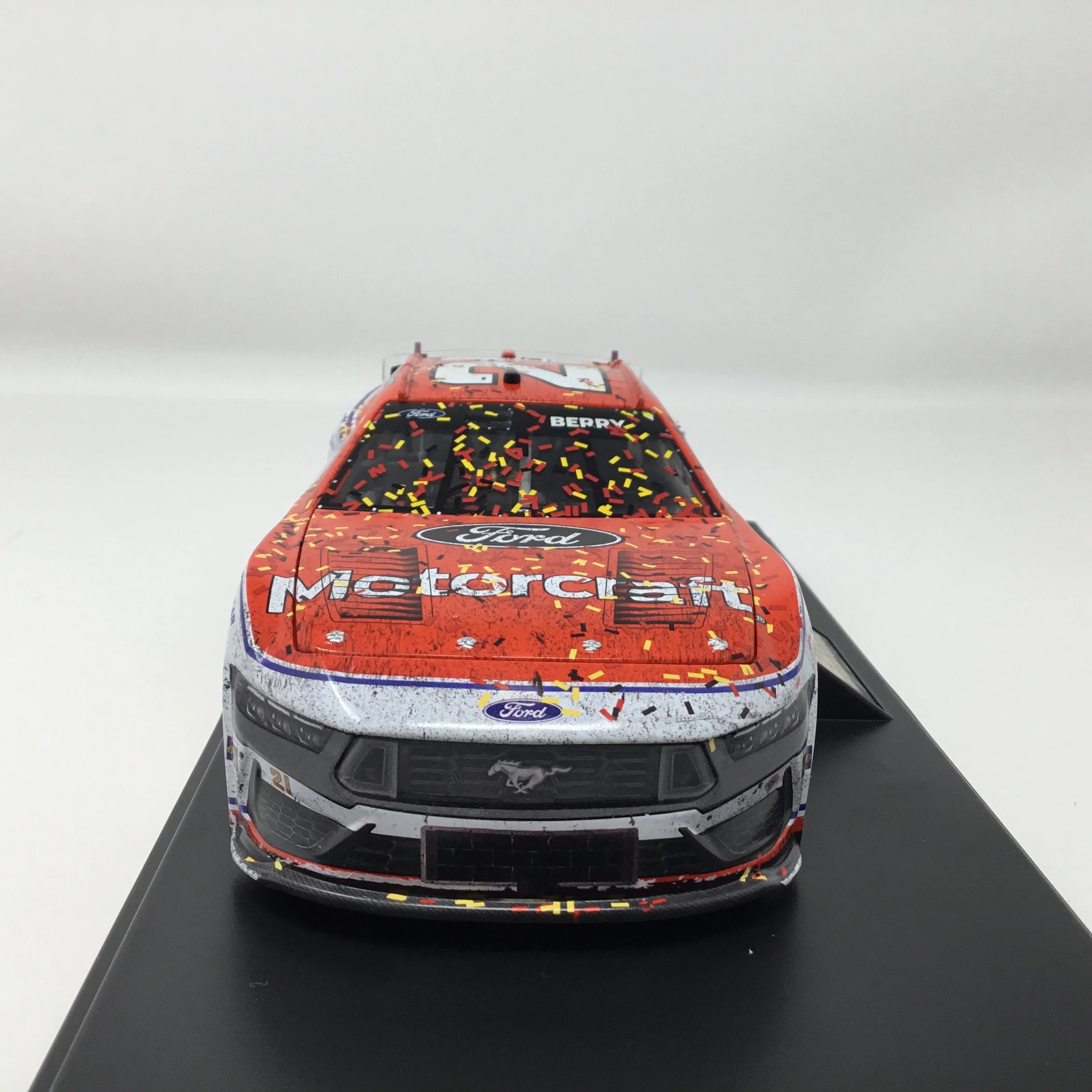 Josh Berry 2025 Motorcraft Las Vegas Race Win Elite Premier 1:24 Diecast - Image 3