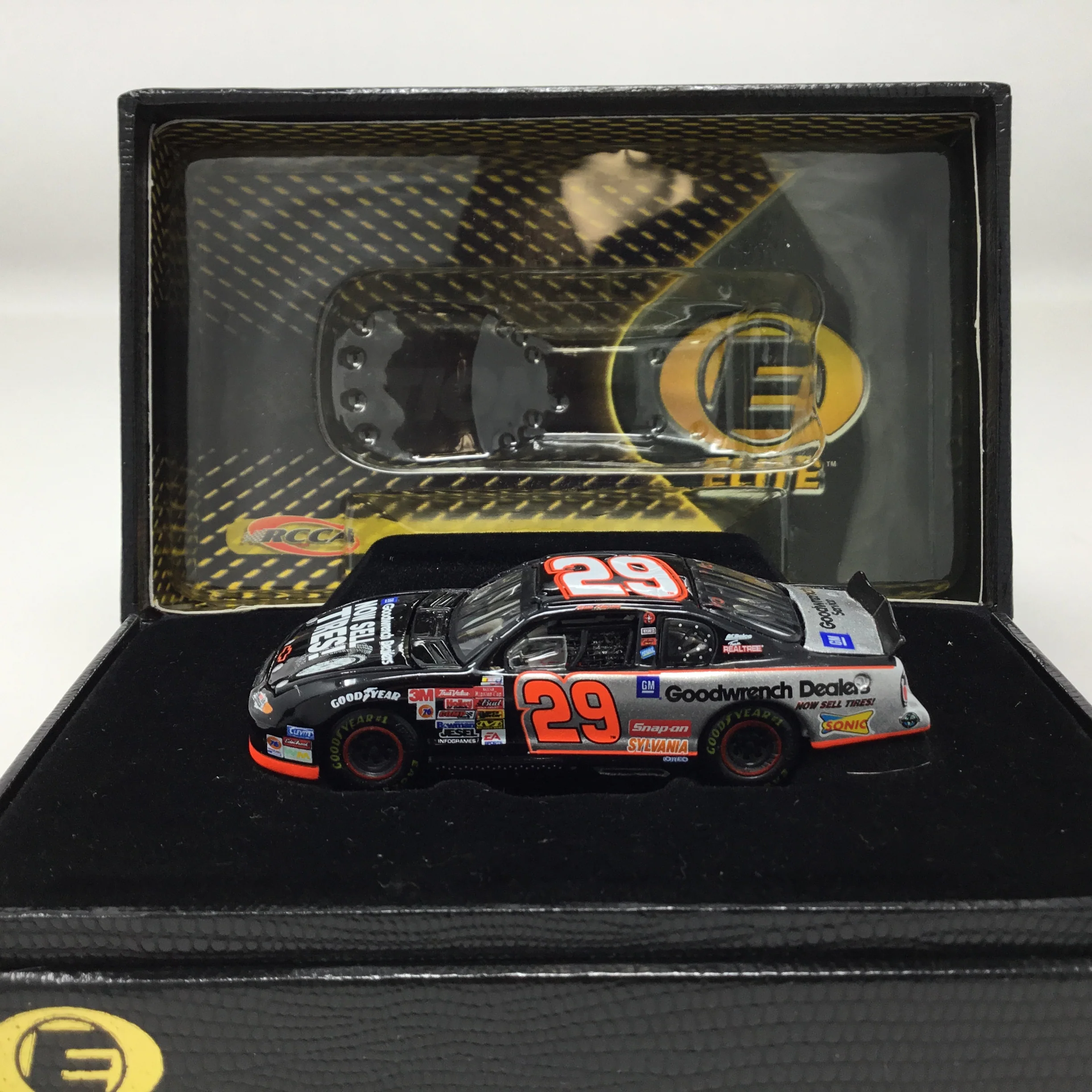 Kevin Harvick 2002 GM Goodwrench Service / On A Roll Elite 1:64 Diecast