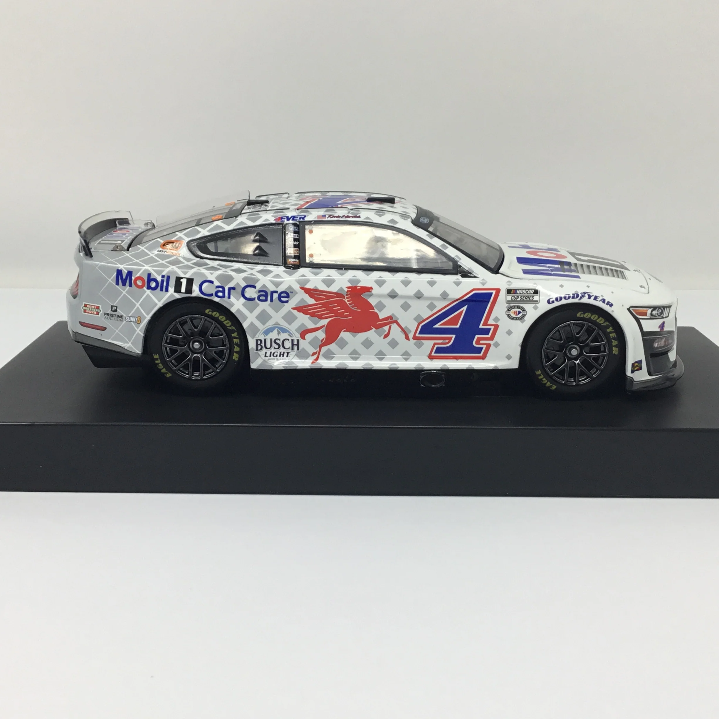 Kevin Harvick 2023 Mobil 1 Car Care / Lube Express 1:24 Elite Diecast - Image 4