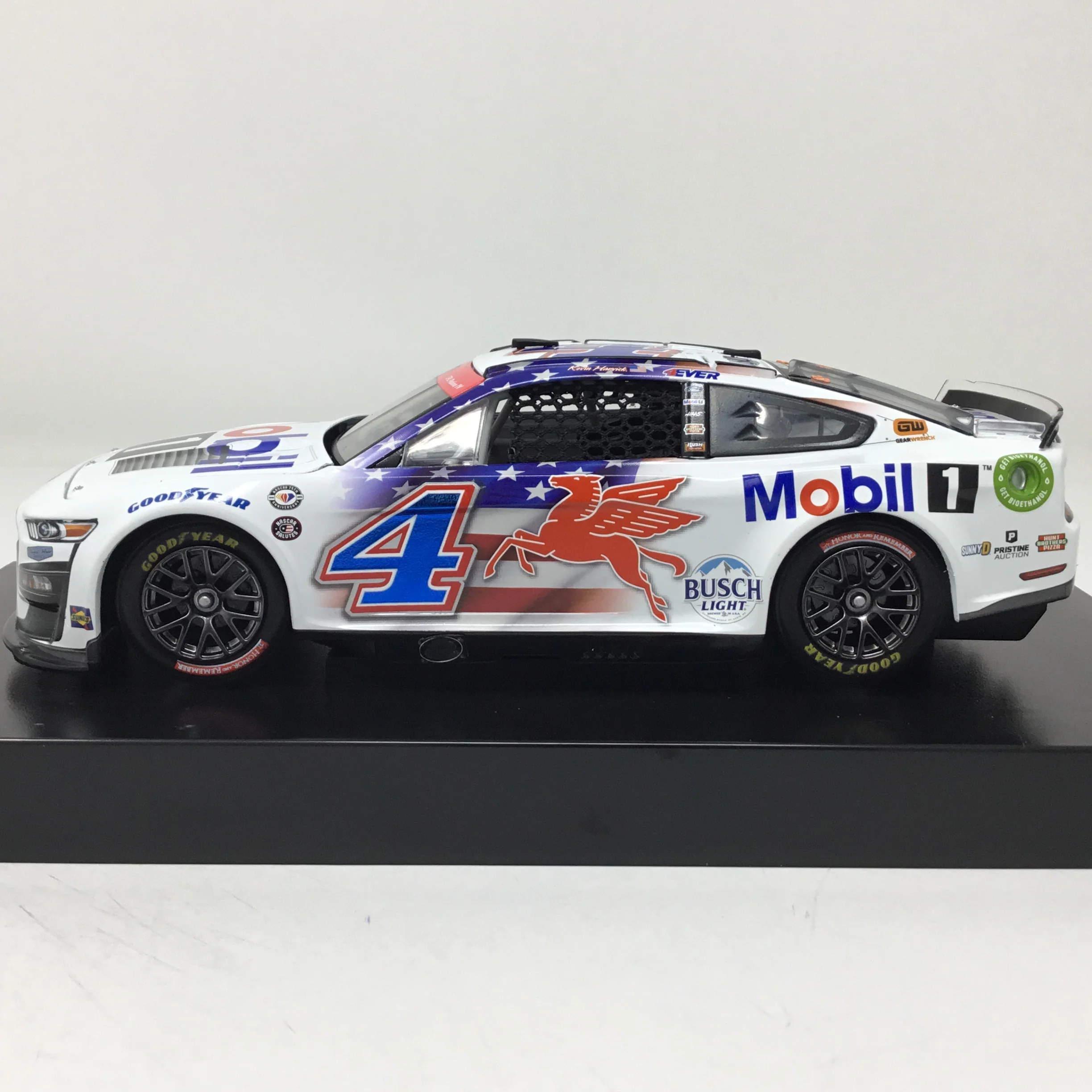 Kevin Harvick 2023 Mobil 1 Salutes Foil Number 1:24 Diecast - Image 2