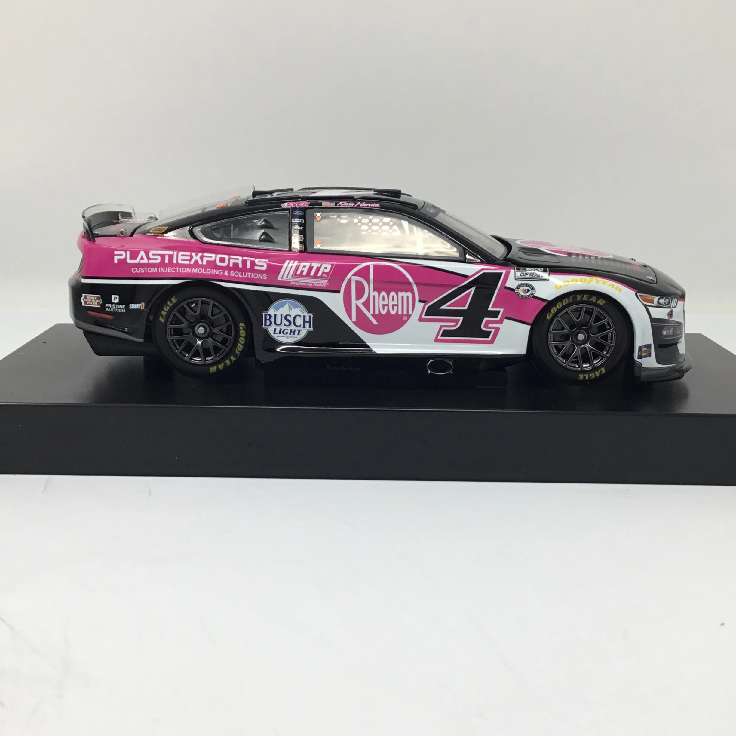 Kevin Harvick 2023 Rheem's Chasing The Cure 1:24 Elite Diecast - Image 4