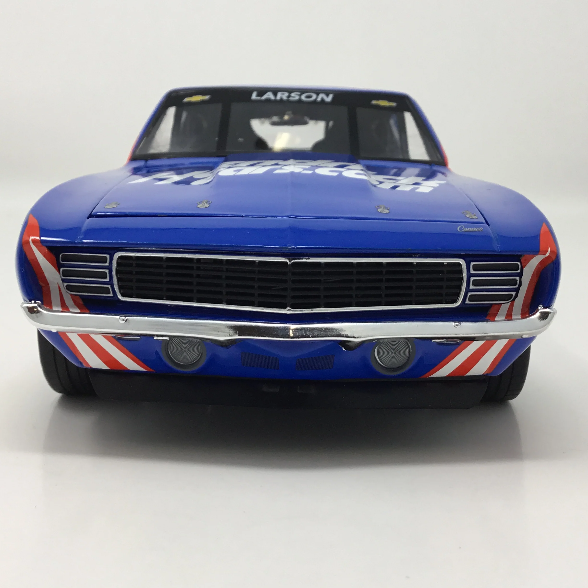 Kyle Larson 1969 HendrickCars.com Chevrolet Camaro Hendrick Motorsports First Win Tribute 1:18 Diecast - Image 3