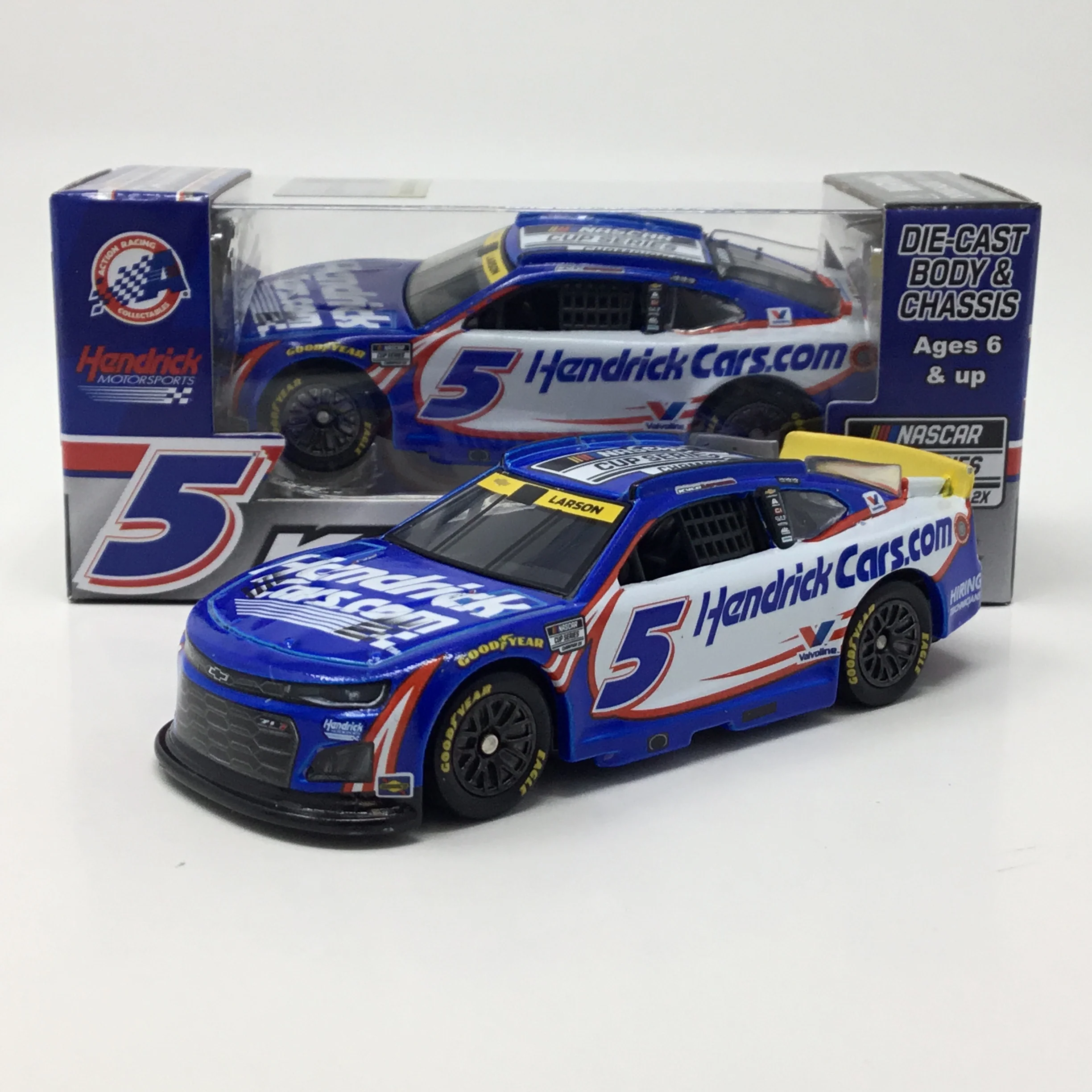 Kyle Larson 2025 Hendrickcars.com Cup Series Champion 1:64 Diecast