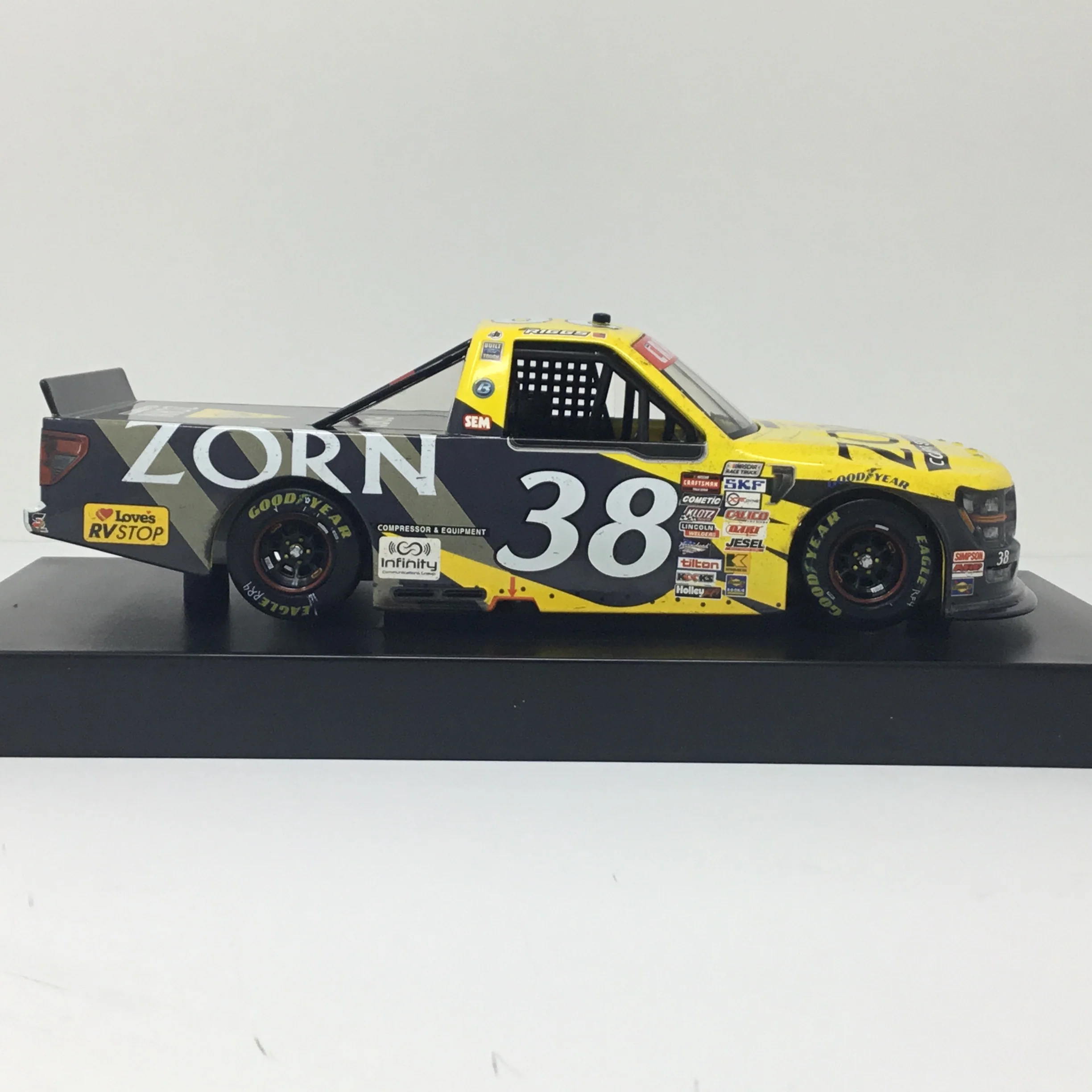 Layne Riggs 2024 Zorn Compressor & Equipment Milwaukee Wisconsin Race Win 1:24 Diecast - Image 5