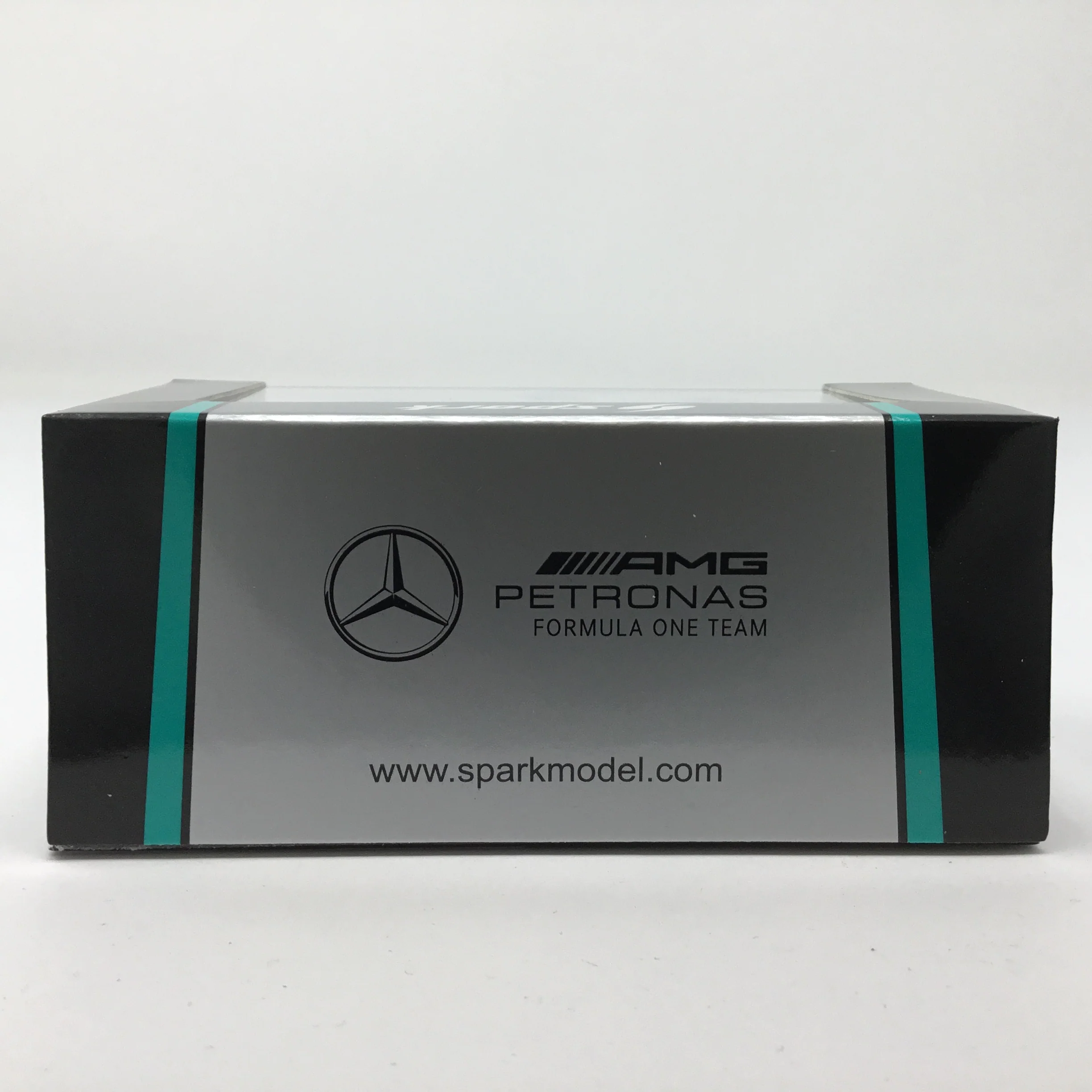 Lewis Hamilton 2024 Mercedes AMG Petronas Spark 1:64 F1 Diecast - Image 3