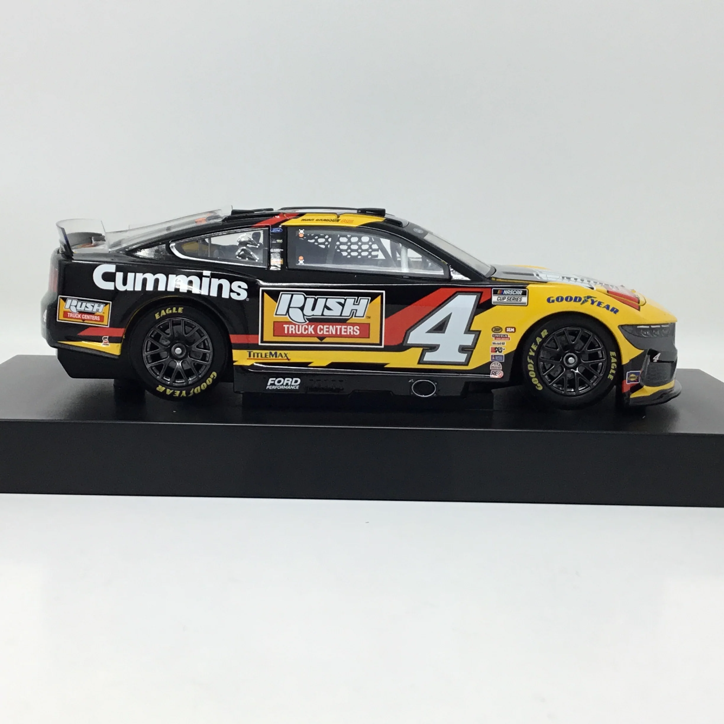 Noah Gragson 2025 Rush Truck Centers 1:24 Diecast - Image 4