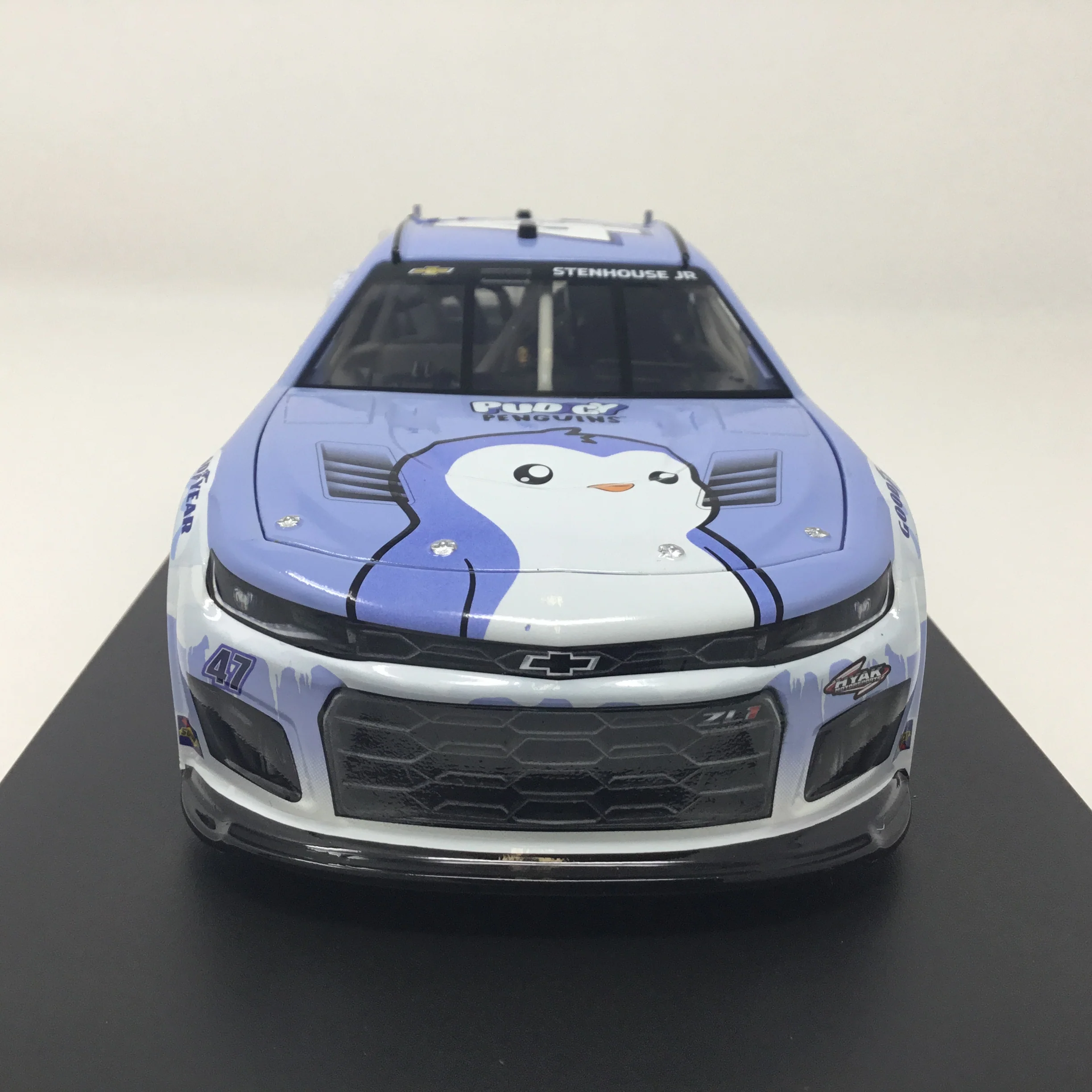 Ricky Stenhouse Jr. 2025 Pudgy Penguins 1:24 Diecast - Image 3