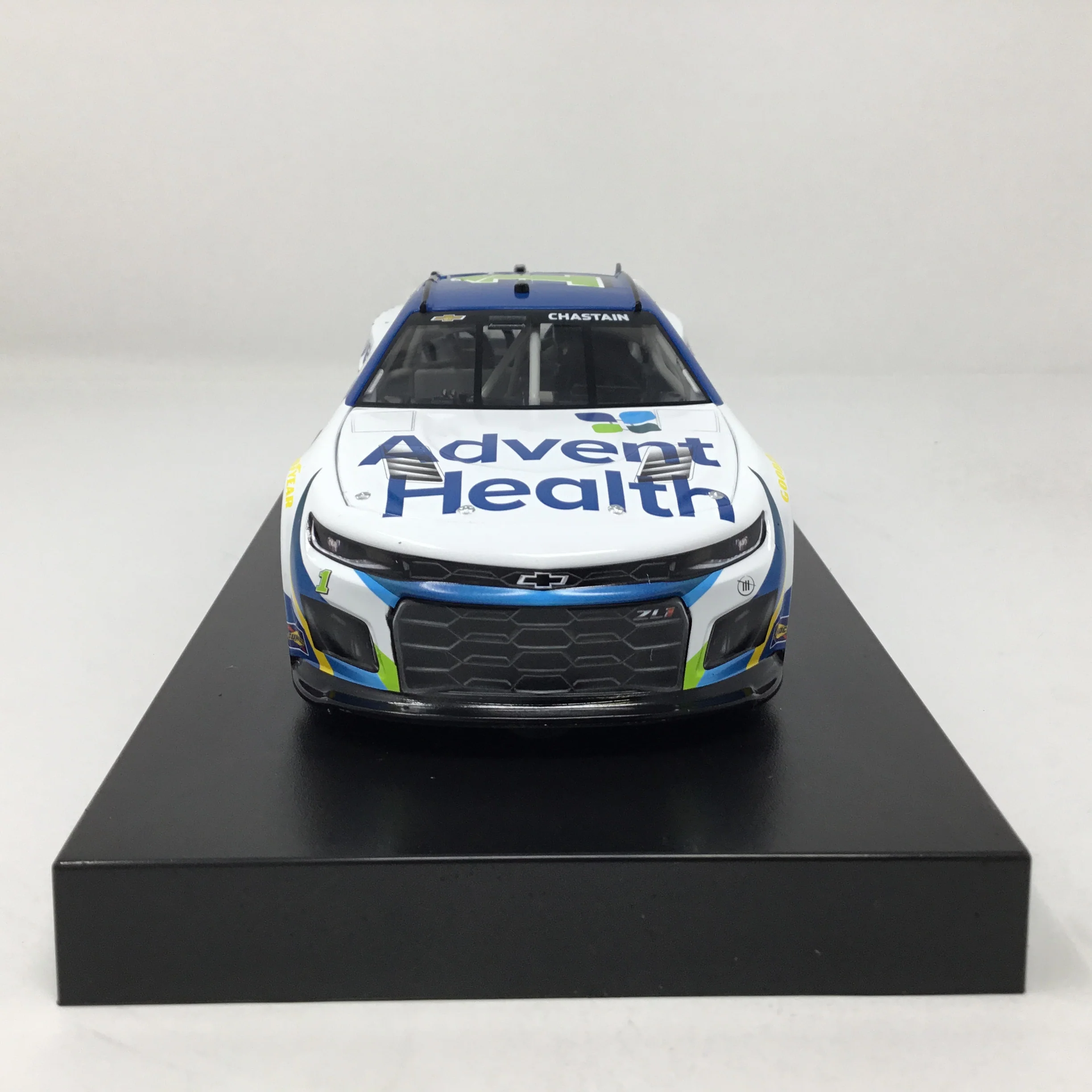 Ross Chastain 2023 Advent Health 1:24 Foil Number Elite Diecast - Image 3