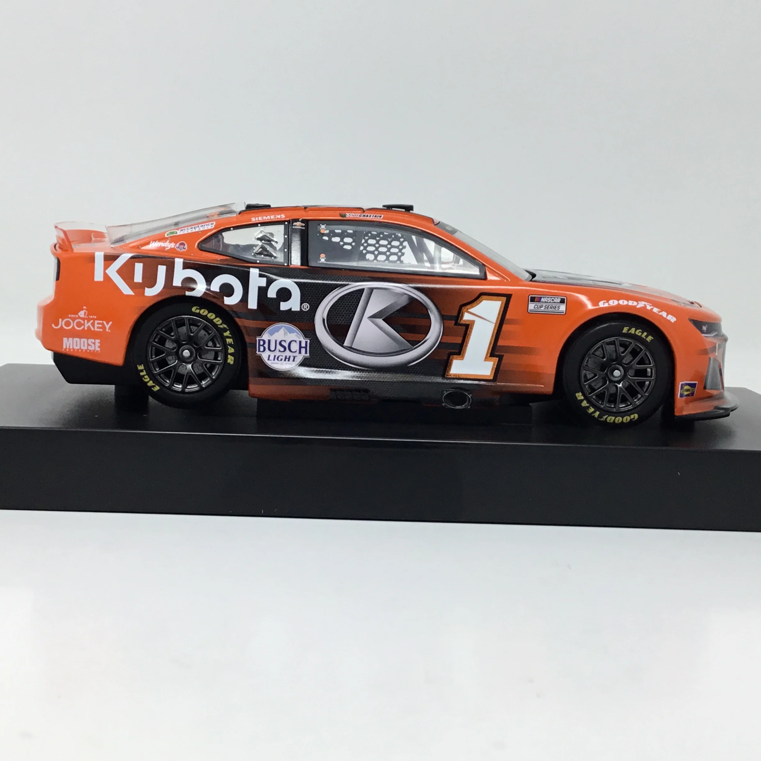 Ross Chastain 2025 Kubota 1:24 Diecast - Image 4