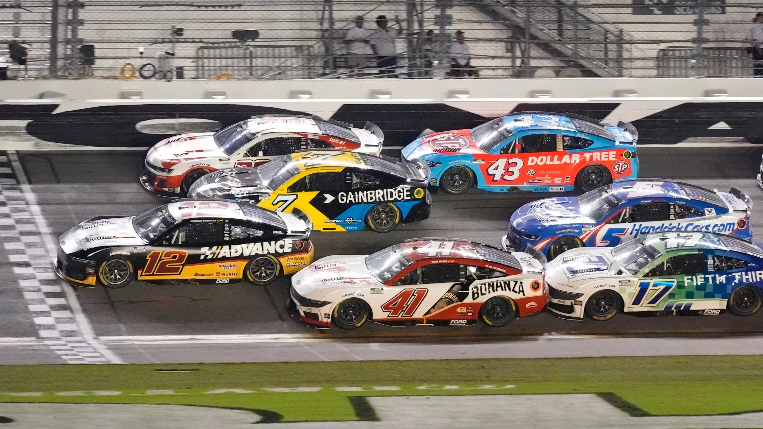 Ryan Blaney 2025 Advance Auto Parts Daytona Race Win Foil Number 1:64 Diecast - Image 4