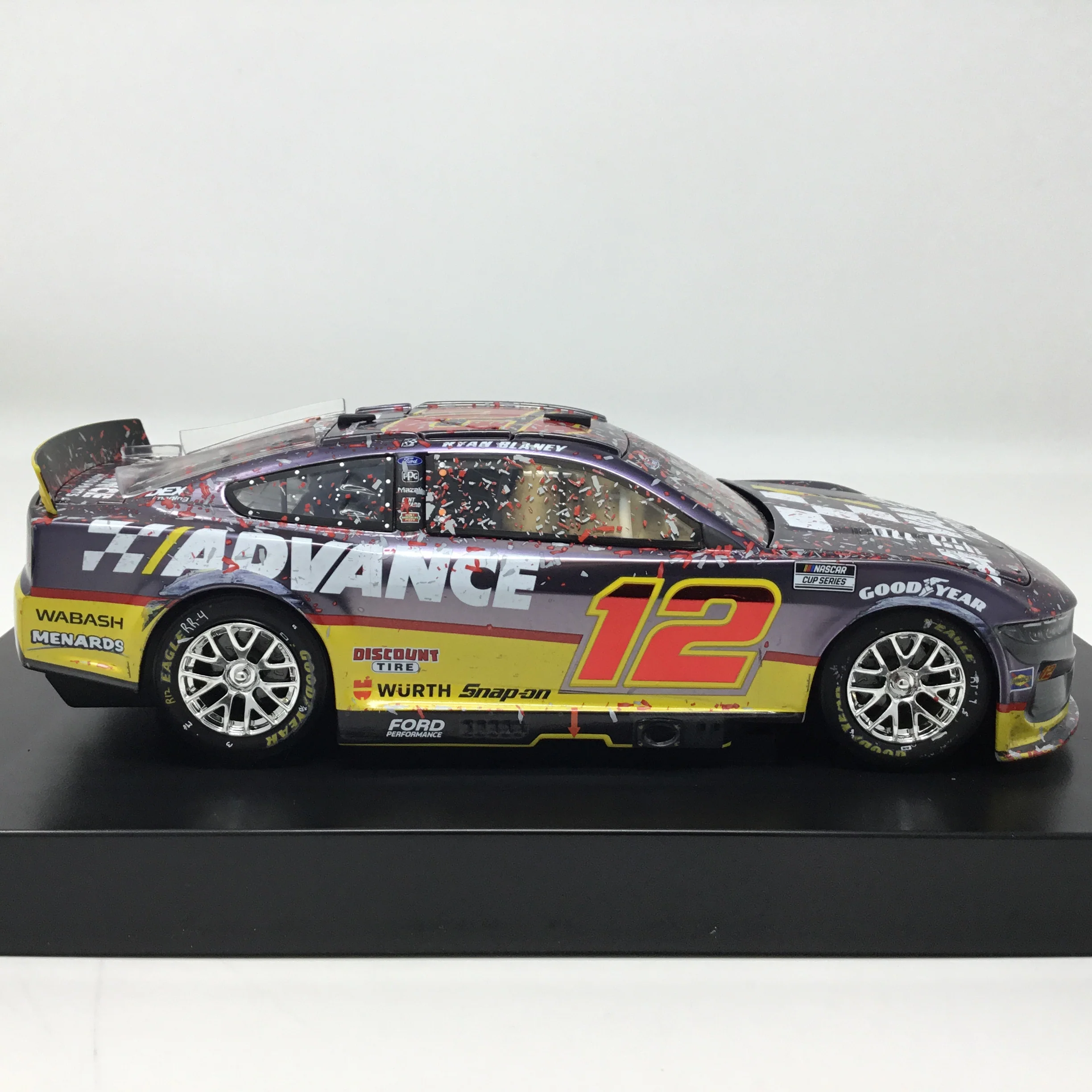 Ryan Blaney 2025 Advance Auto Parts Daytona Race Win Foil Number Color Chrome 1:24 Diecast - Image 4