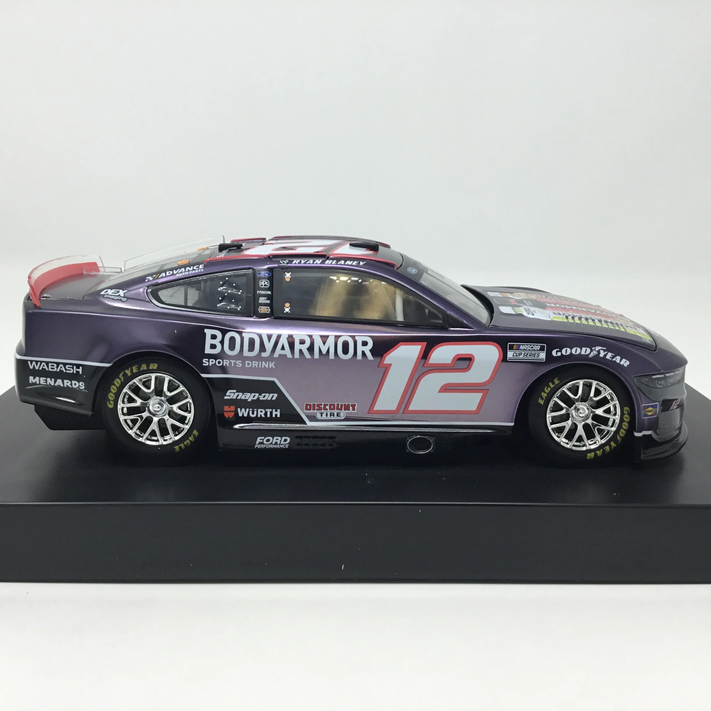 Ryan Blaney 2025 BodyArmor Black Color Chrome 1:24 Diecast - Image 4