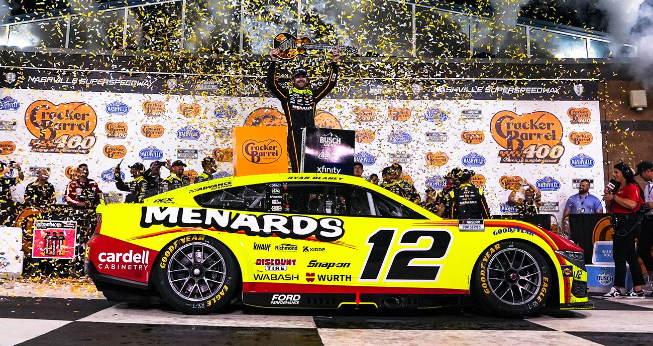 Ryan Blaney 2025 Menards / Cardell Nashville Race Win 1:64 Diecast - Image 4